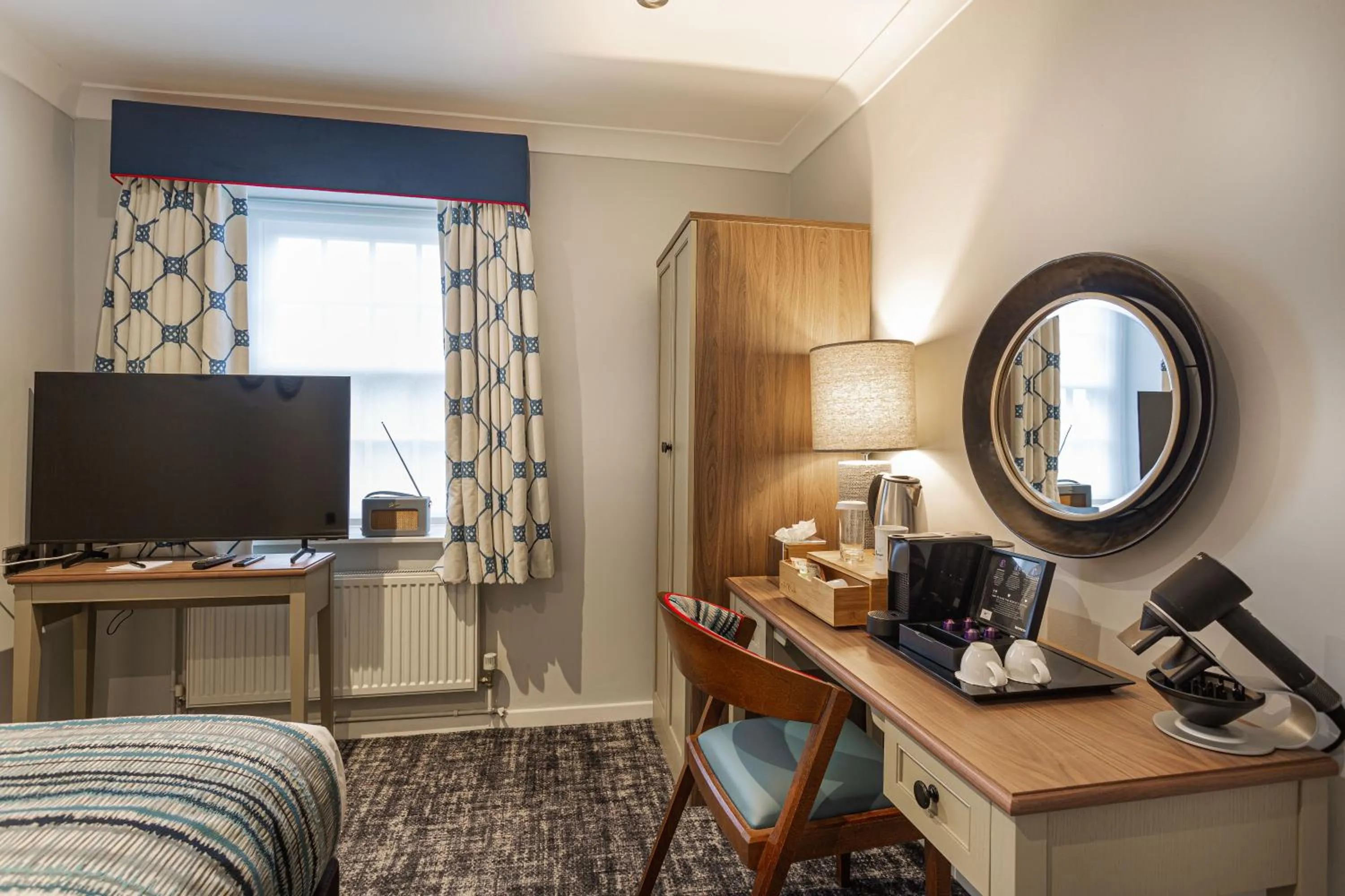 Bed in The Manor Coastal Hotel & Inn, Blakeney - The Coaching Inn Group