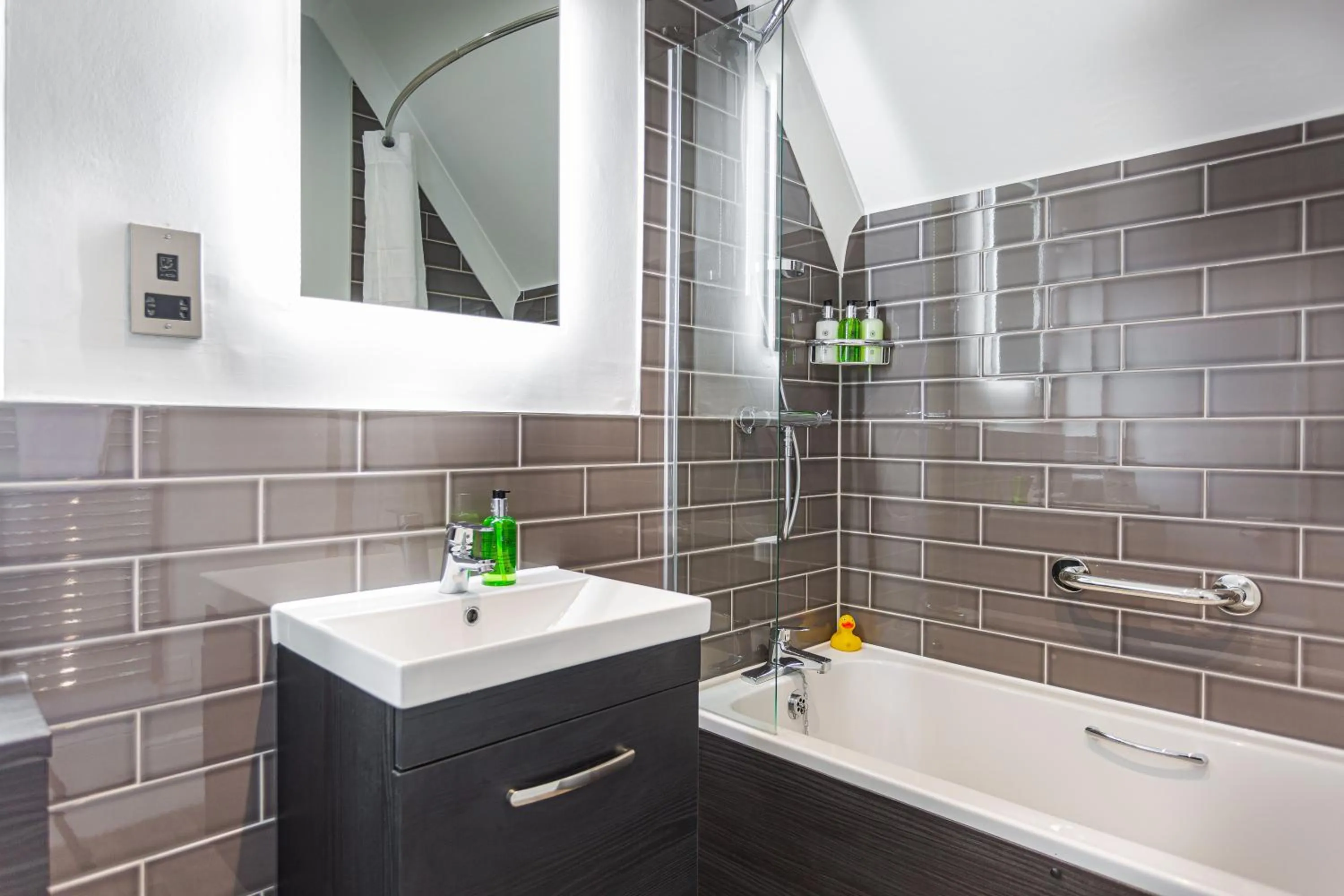 Bathroom in The Manor Coastal Hotel & Inn, Blakeney - The Coaching Inn Group