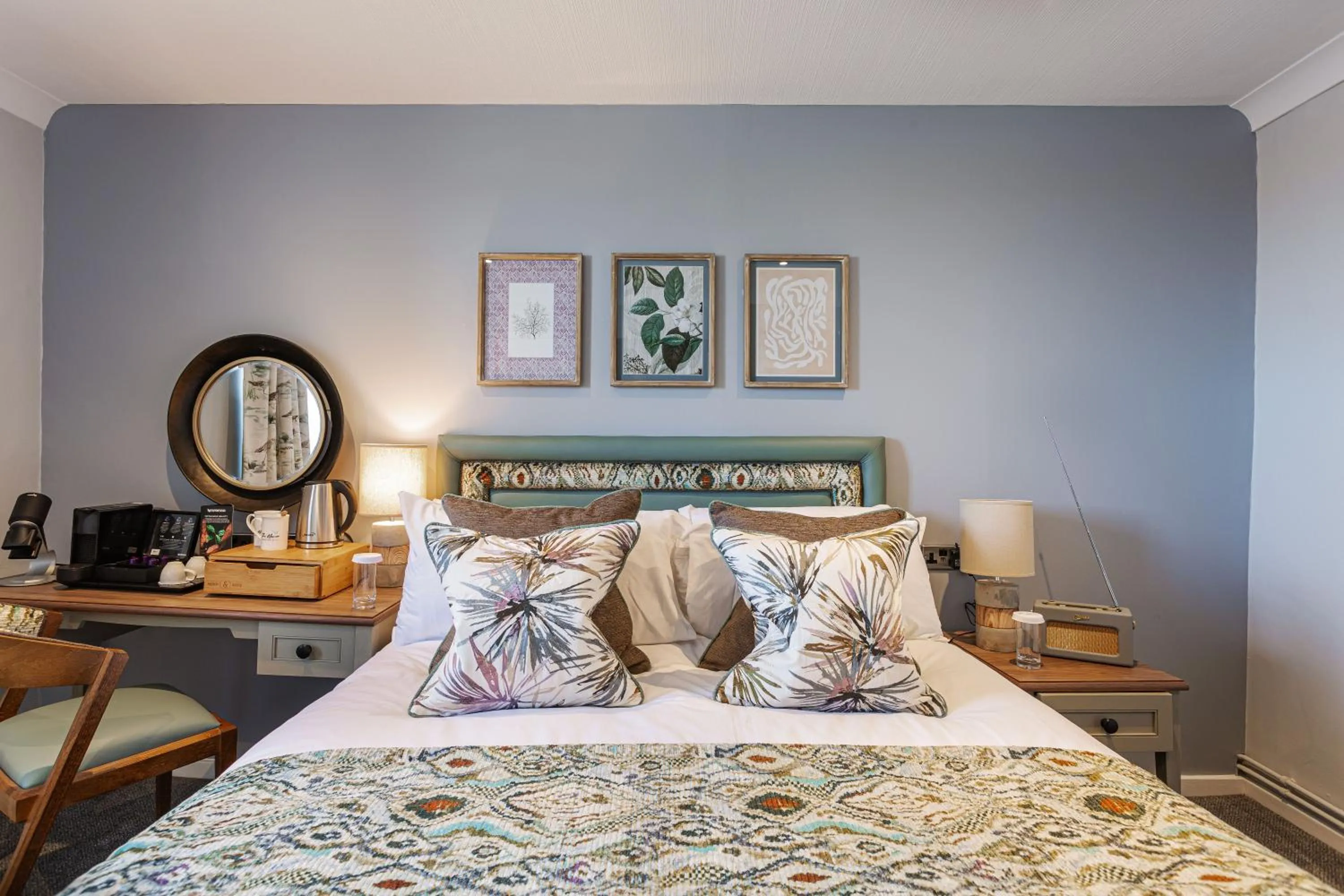Bed in The Manor Coastal Hotel & Inn, Blakeney - The Coaching Inn Group