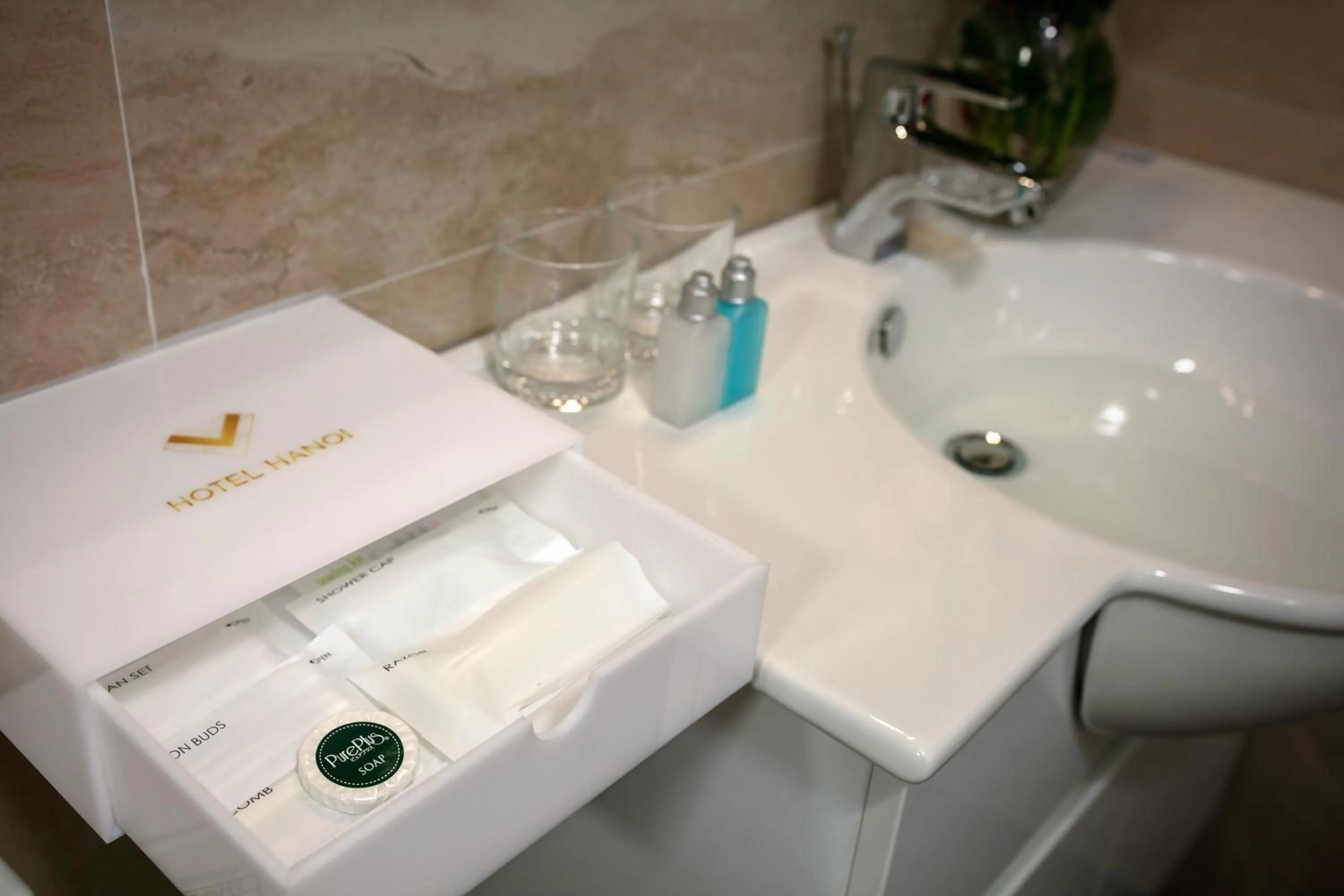 Bathroom in Golden Legend Palace Hotel & Travel