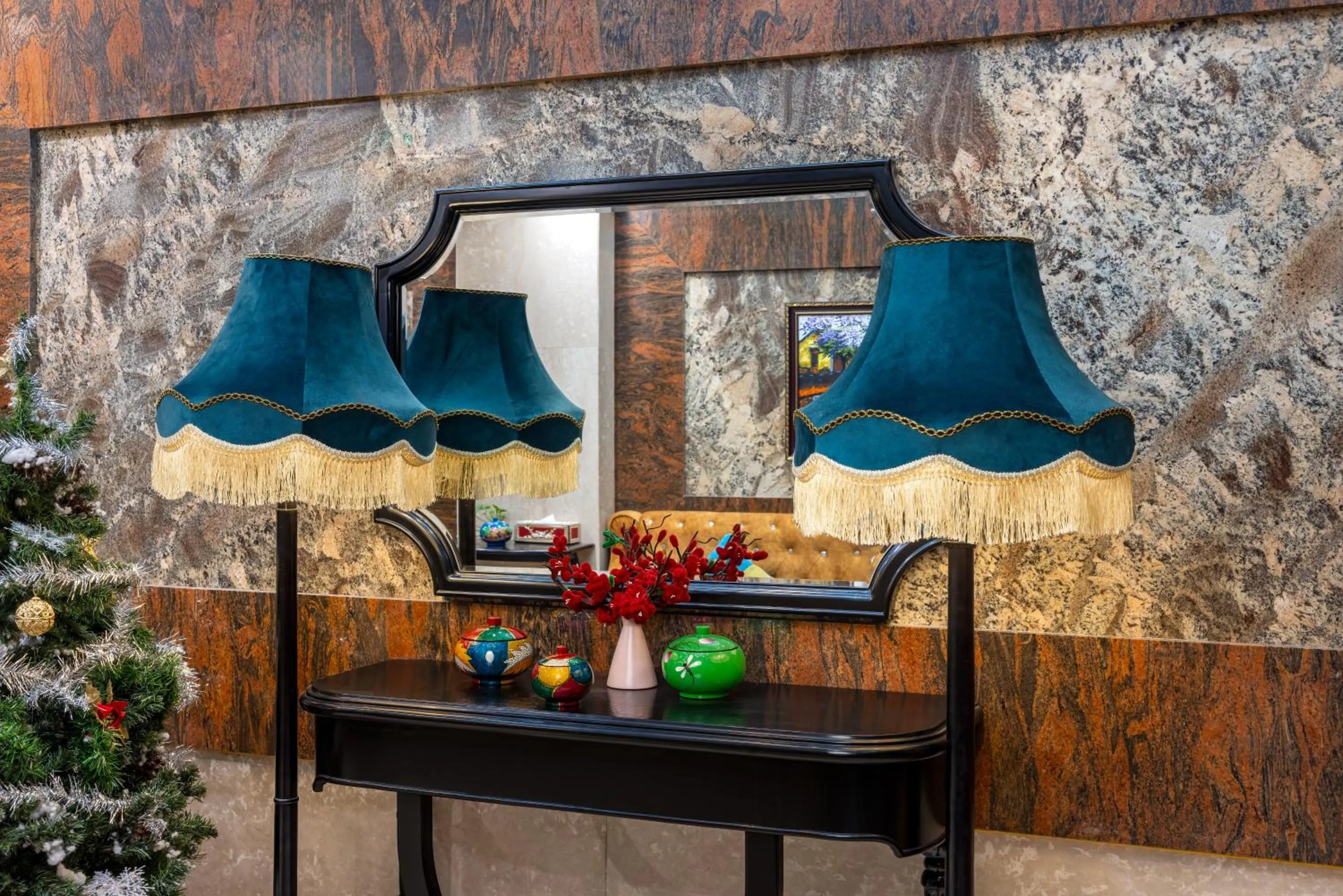 Lobby or reception in Golden Legend Palace Hotel & Travel