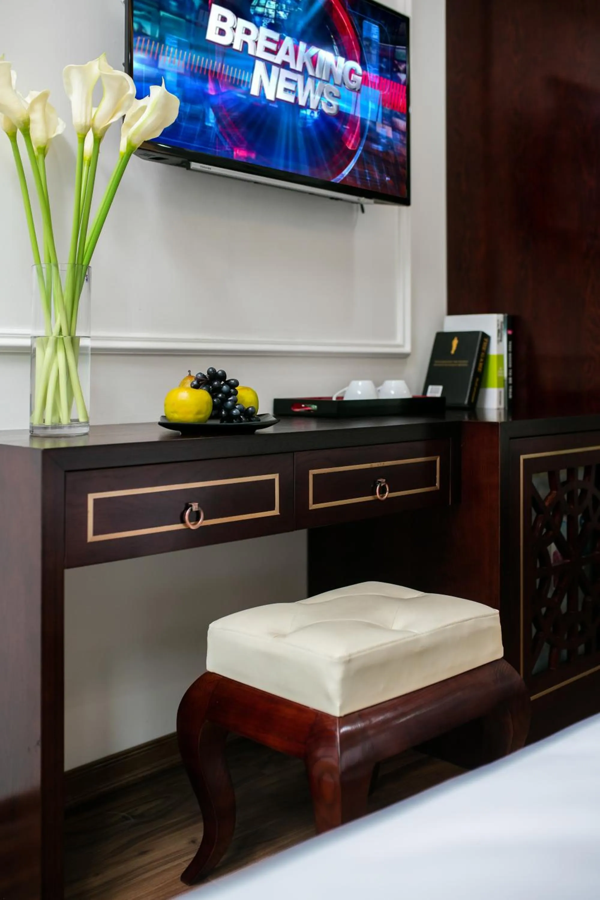 Decorative detail, Bed in Golden Legend Palace Hotel & Travel