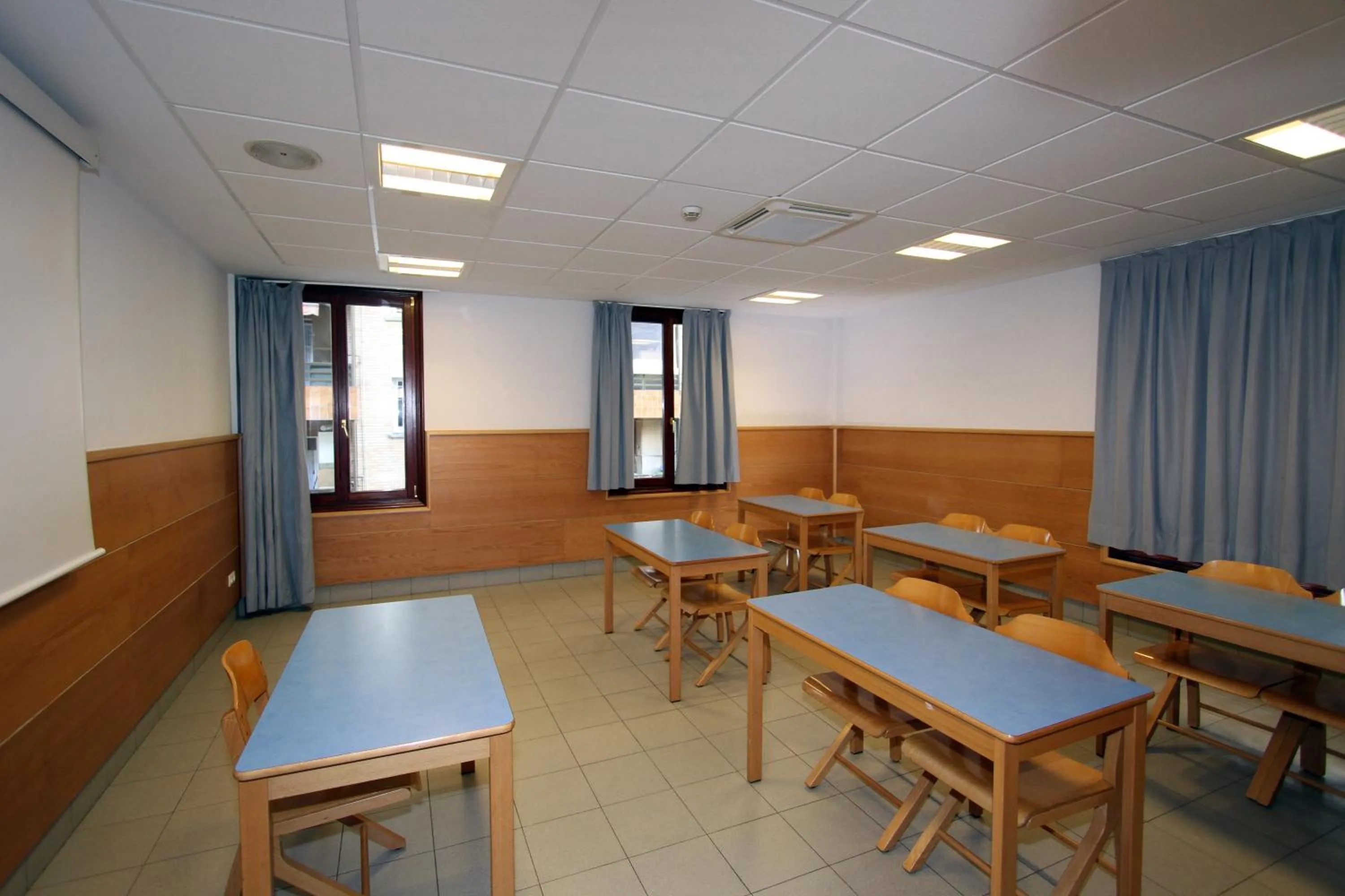 Meeting/conference room in Albergue Trinkete Etxea
