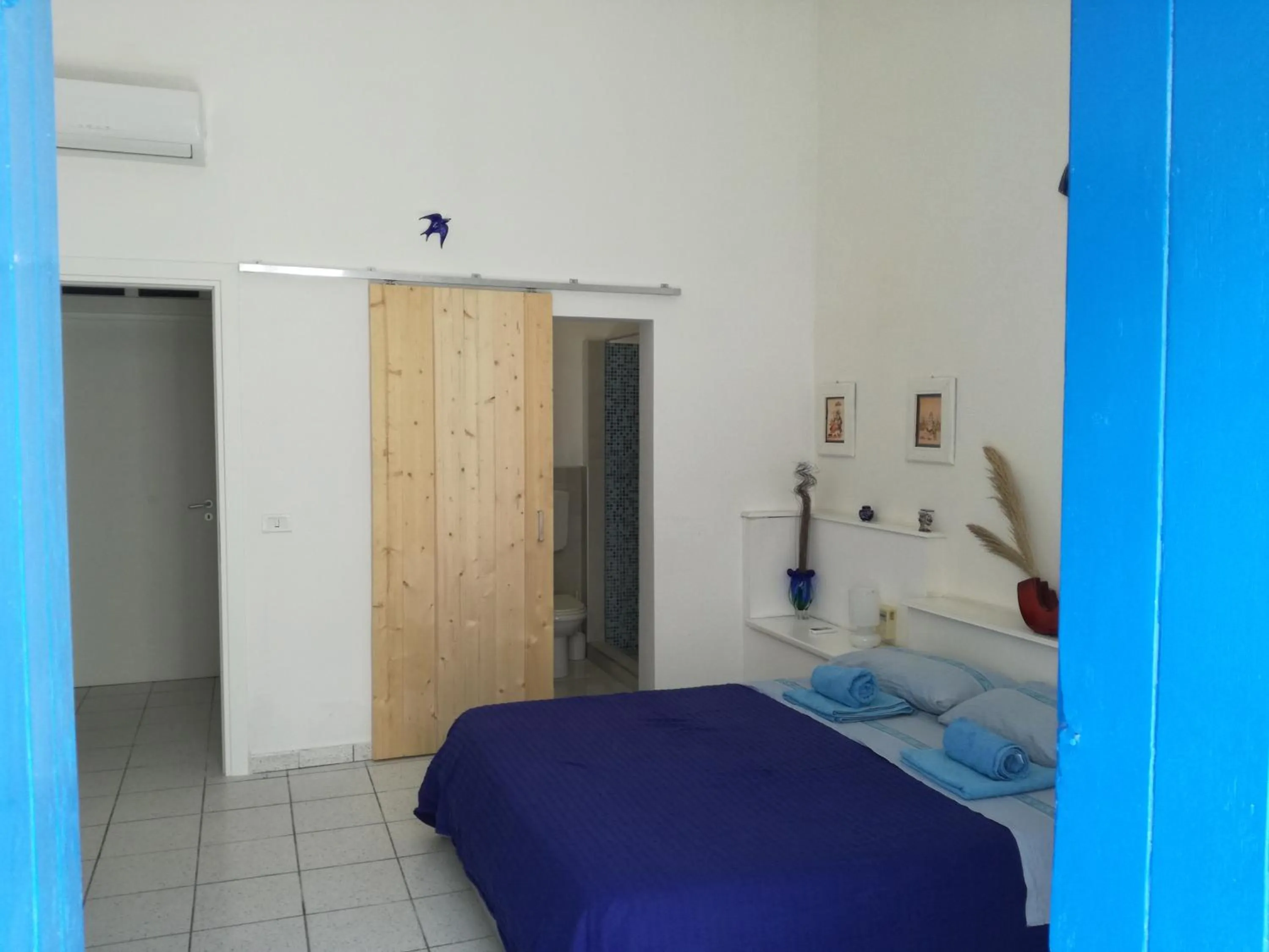 Photo of the whole room, Bed in Mediterranea Guesthouse B&B