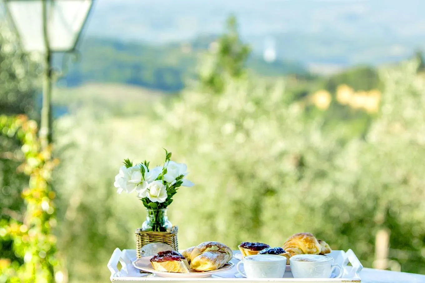 Property building in Al Gelso Bianco