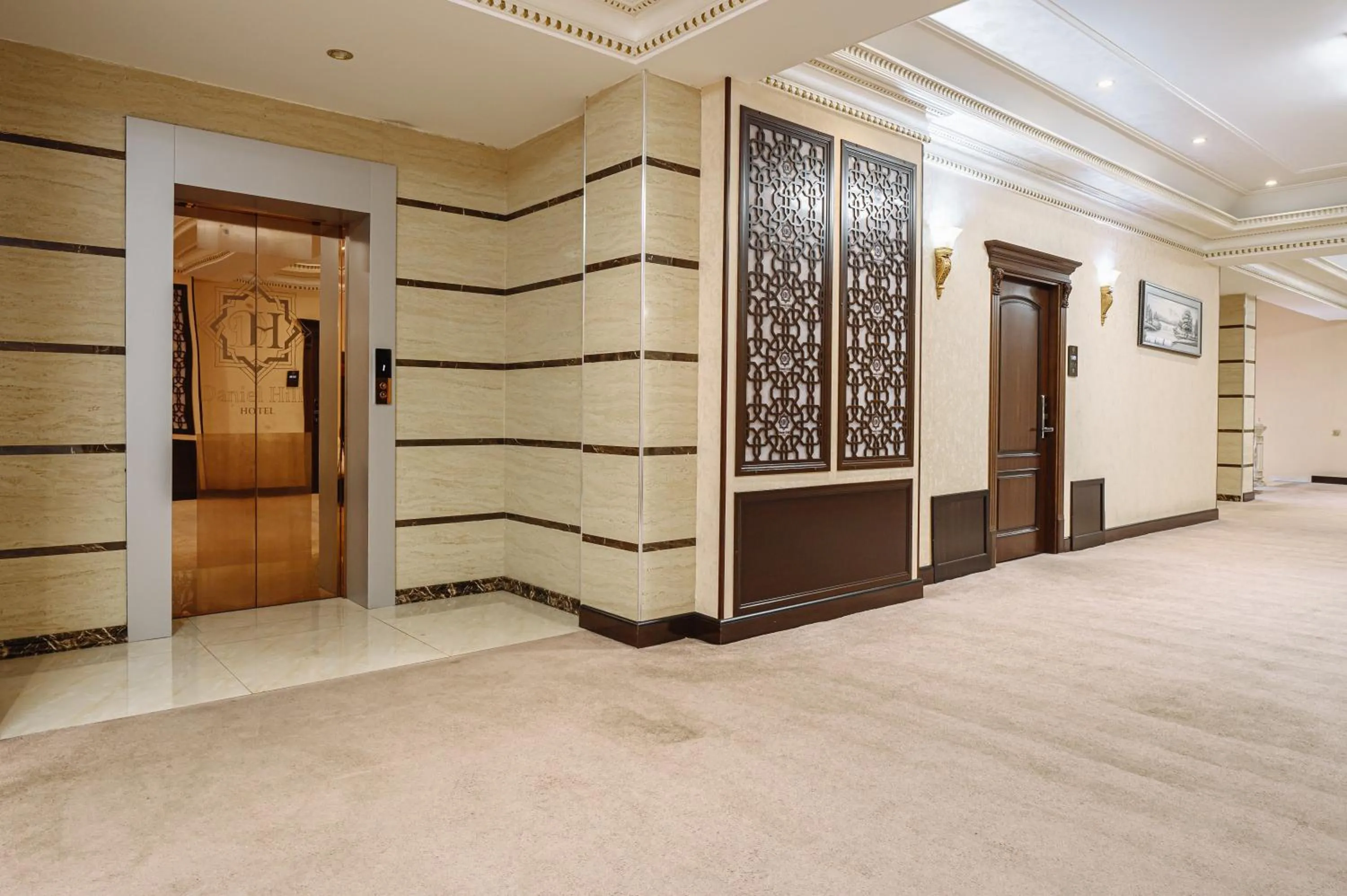 Area and facilities in Daniel Hill Hotel