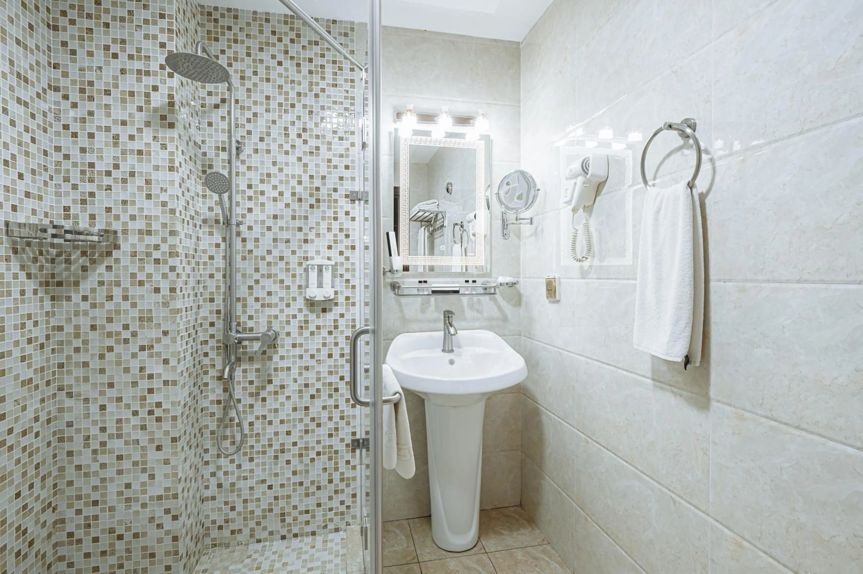 Bathroom in Daniel Hill Hotel