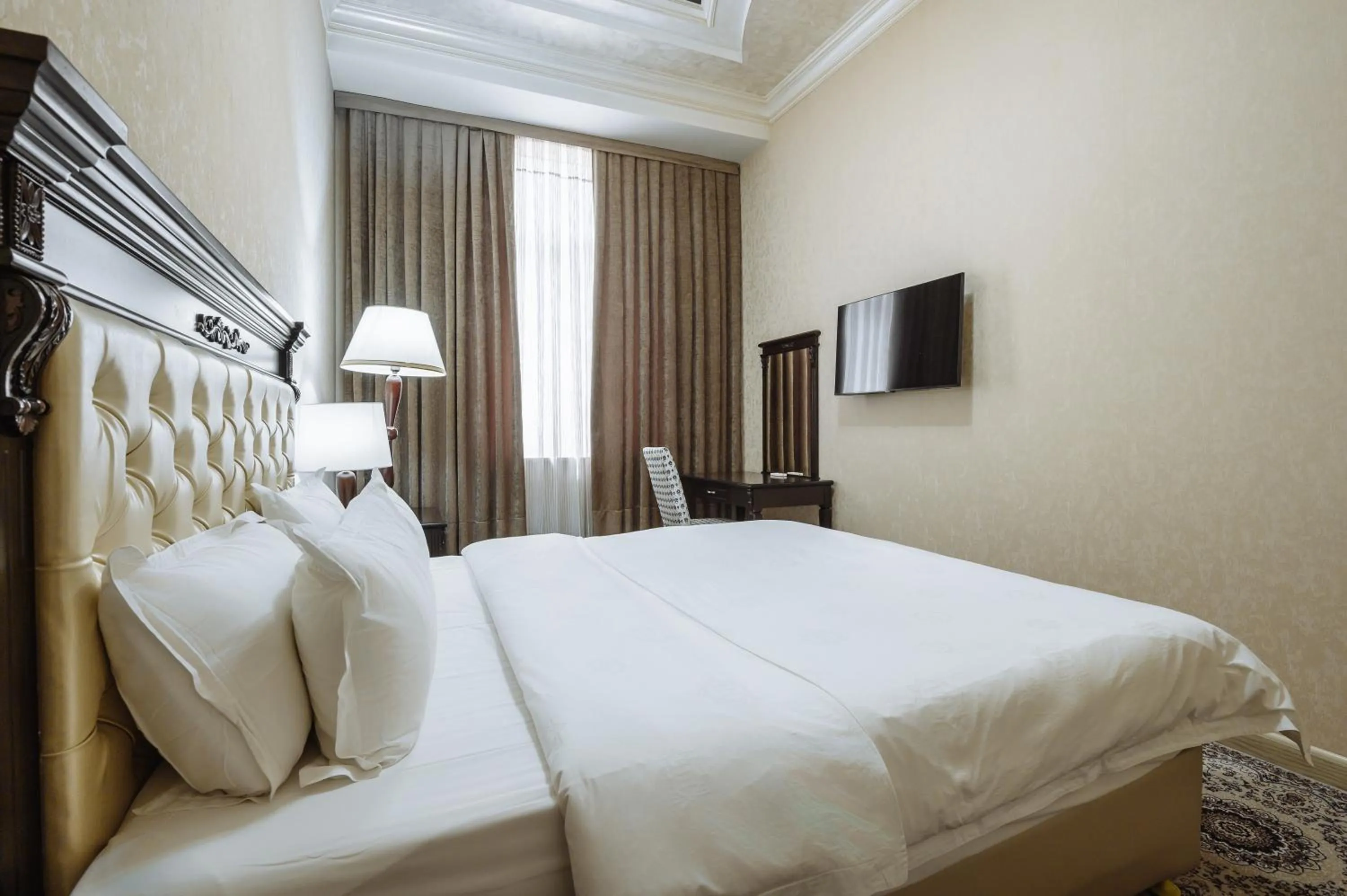 Bedroom, Bed in Daniel Hill Hotel