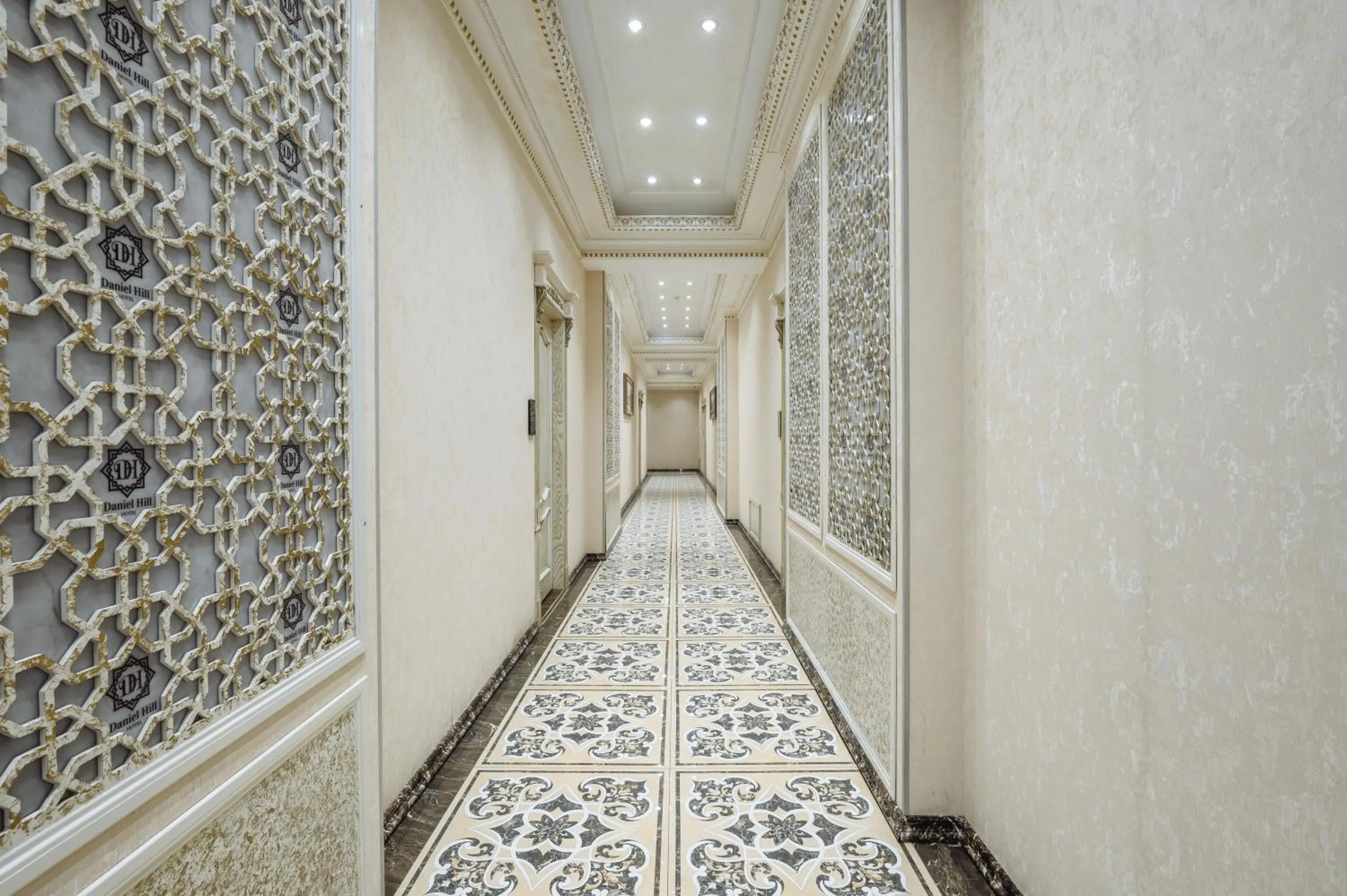 Area and facilities in Daniel Hill Hotel