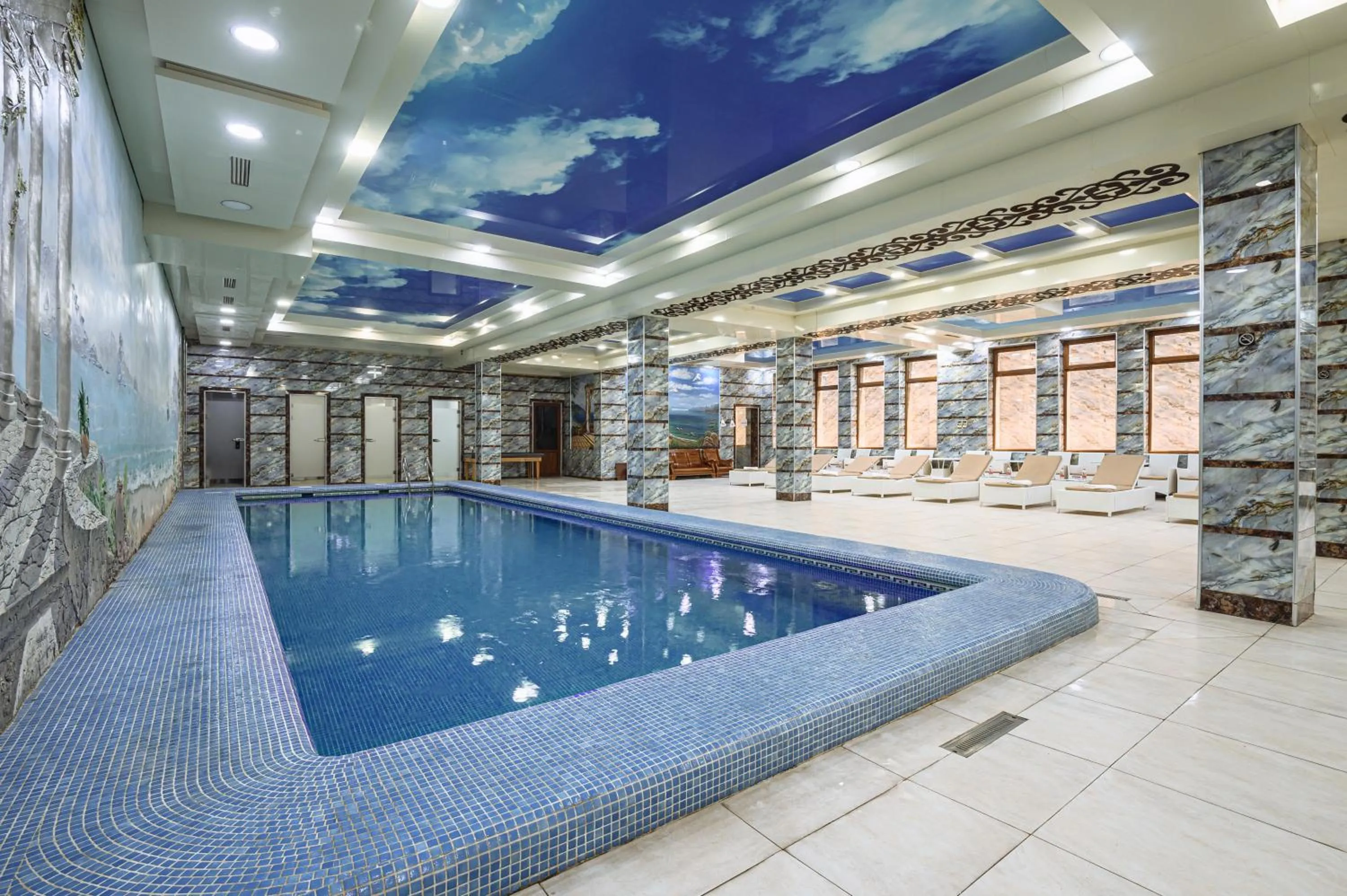 Pool view in Daniel Hill Hotel