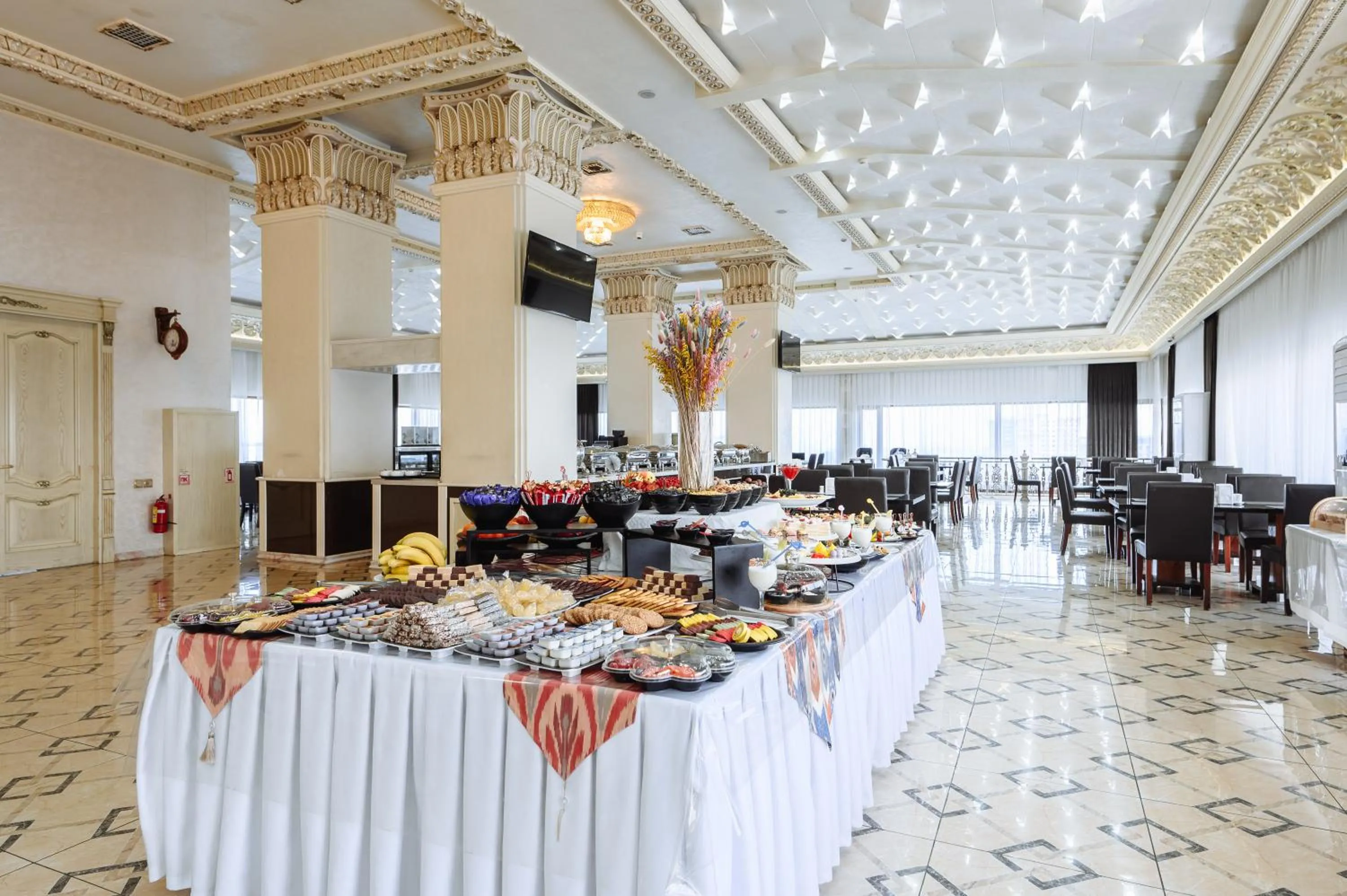 Restaurant/places to eat in Daniel Hill Hotel