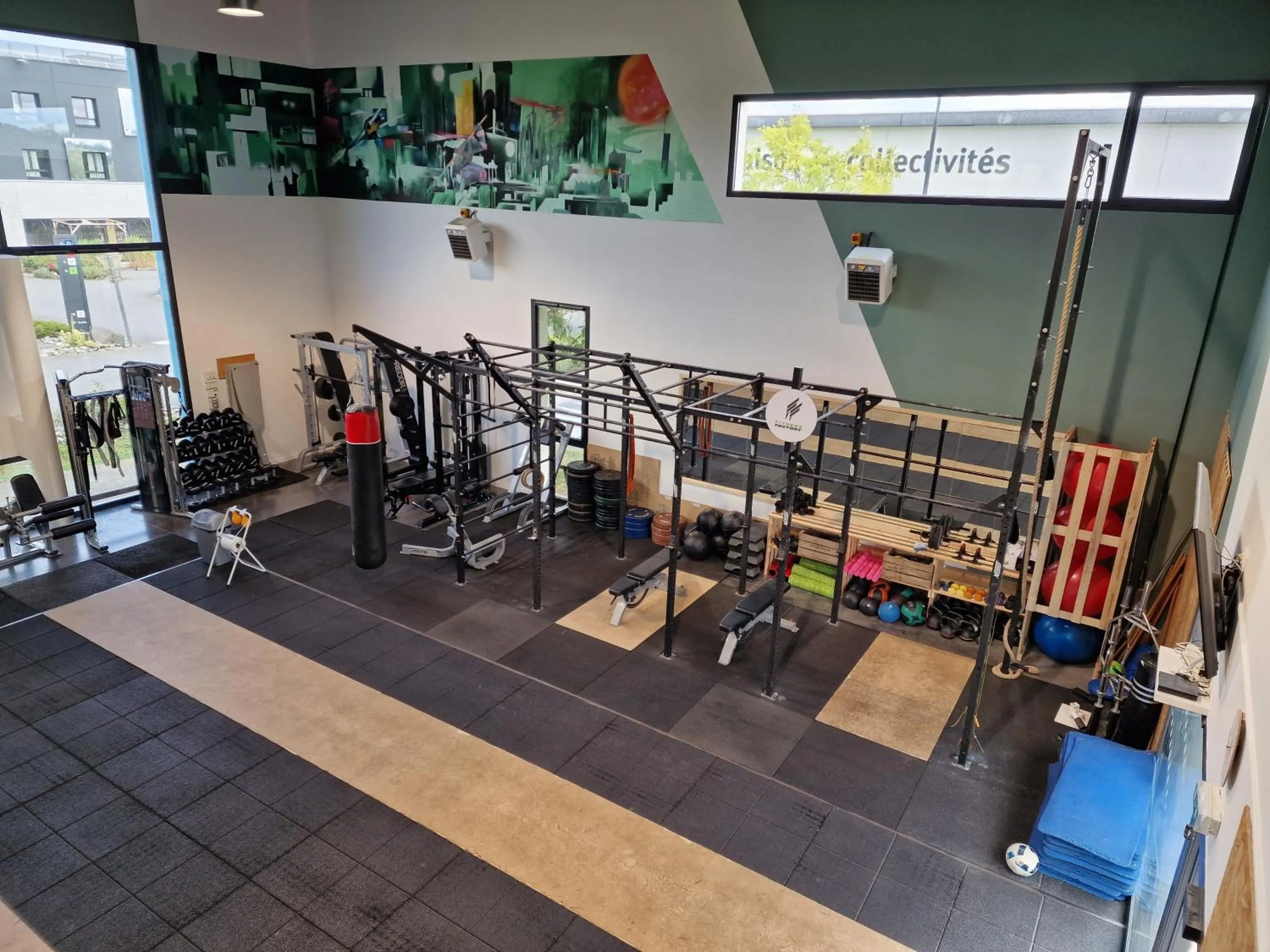Fitness centre/facilities in Campanile Laval Nord