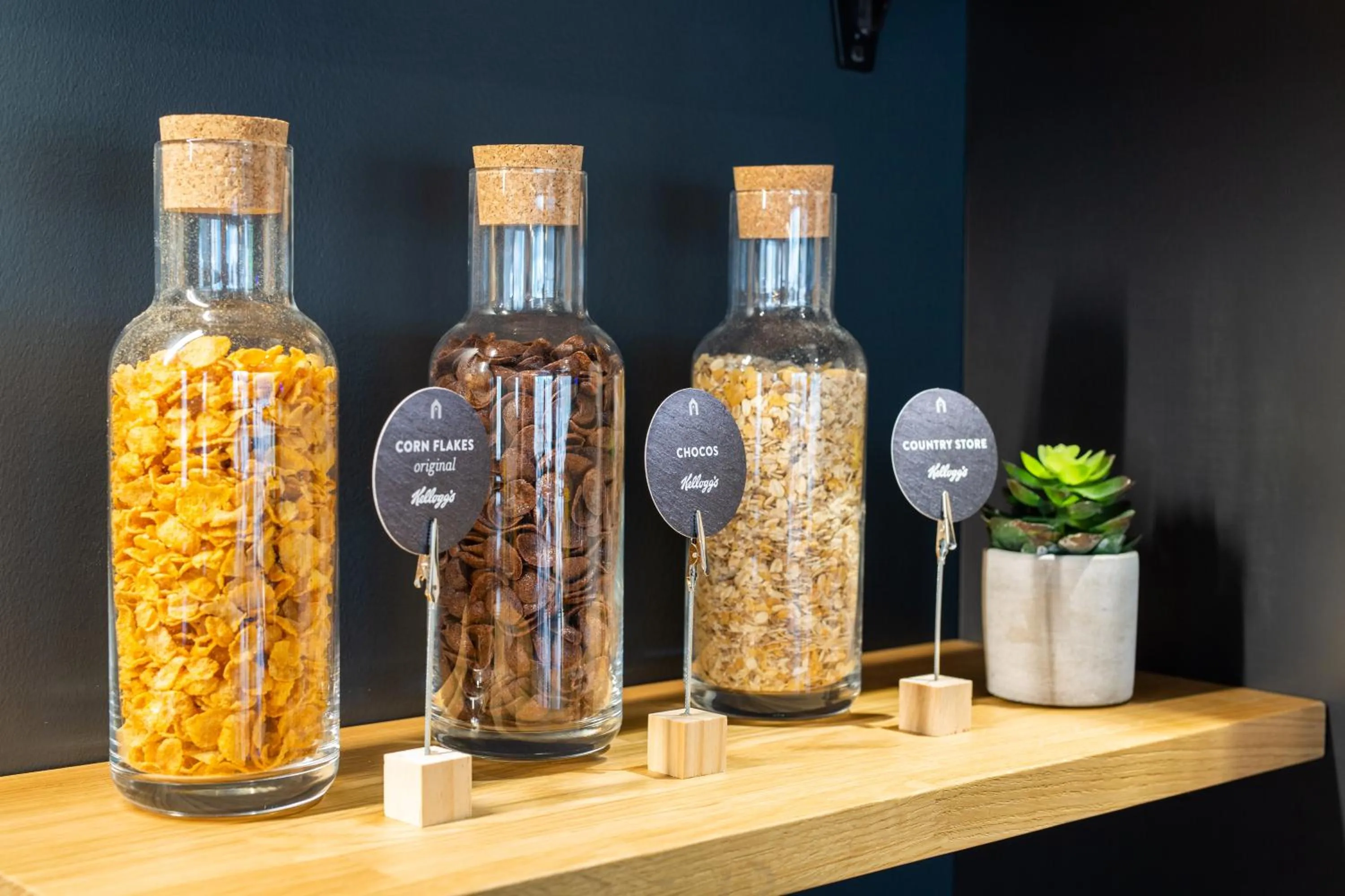 Breakfast in Campanile Laval Nord