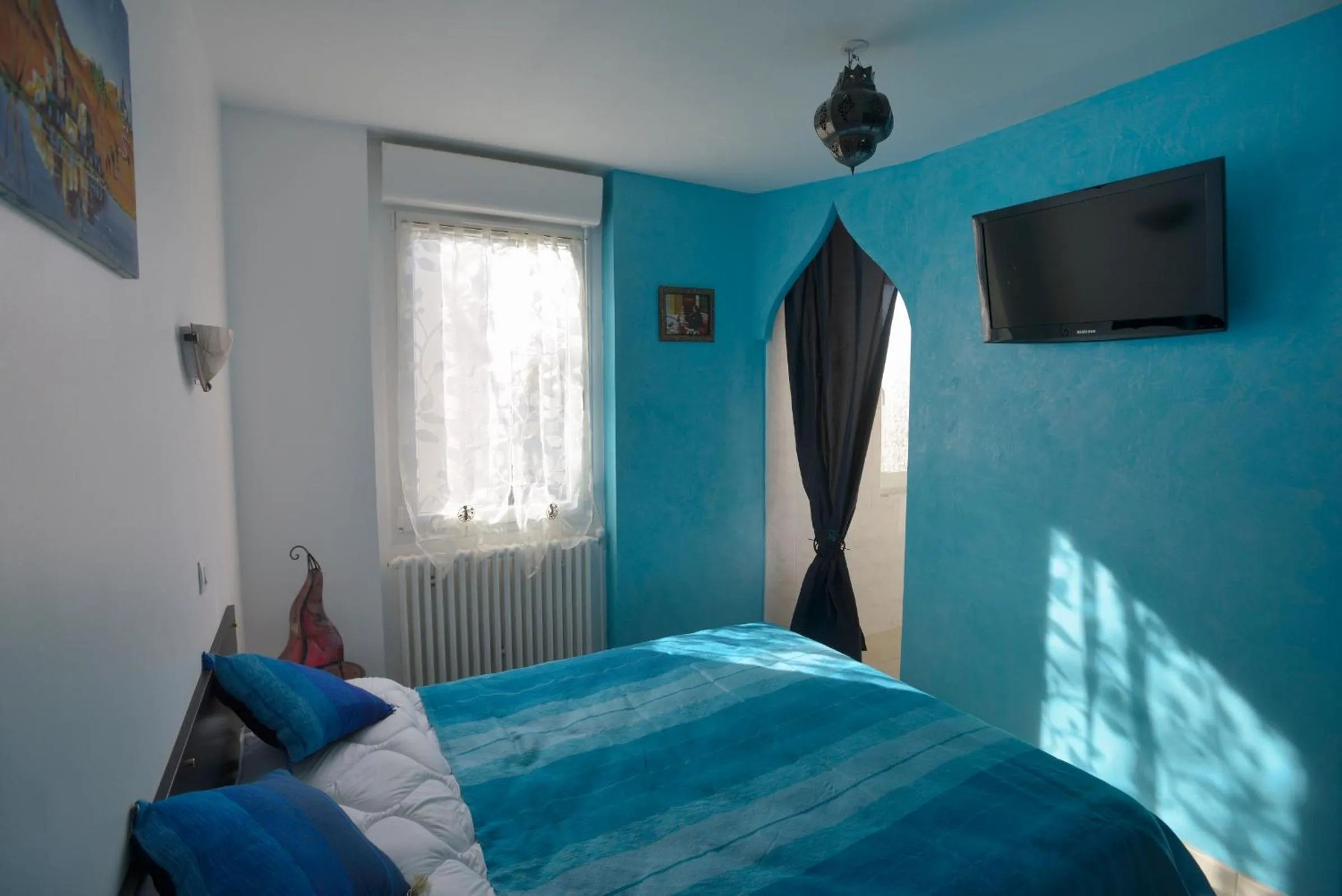 Photo of the whole room, Bed in L'Acilya
