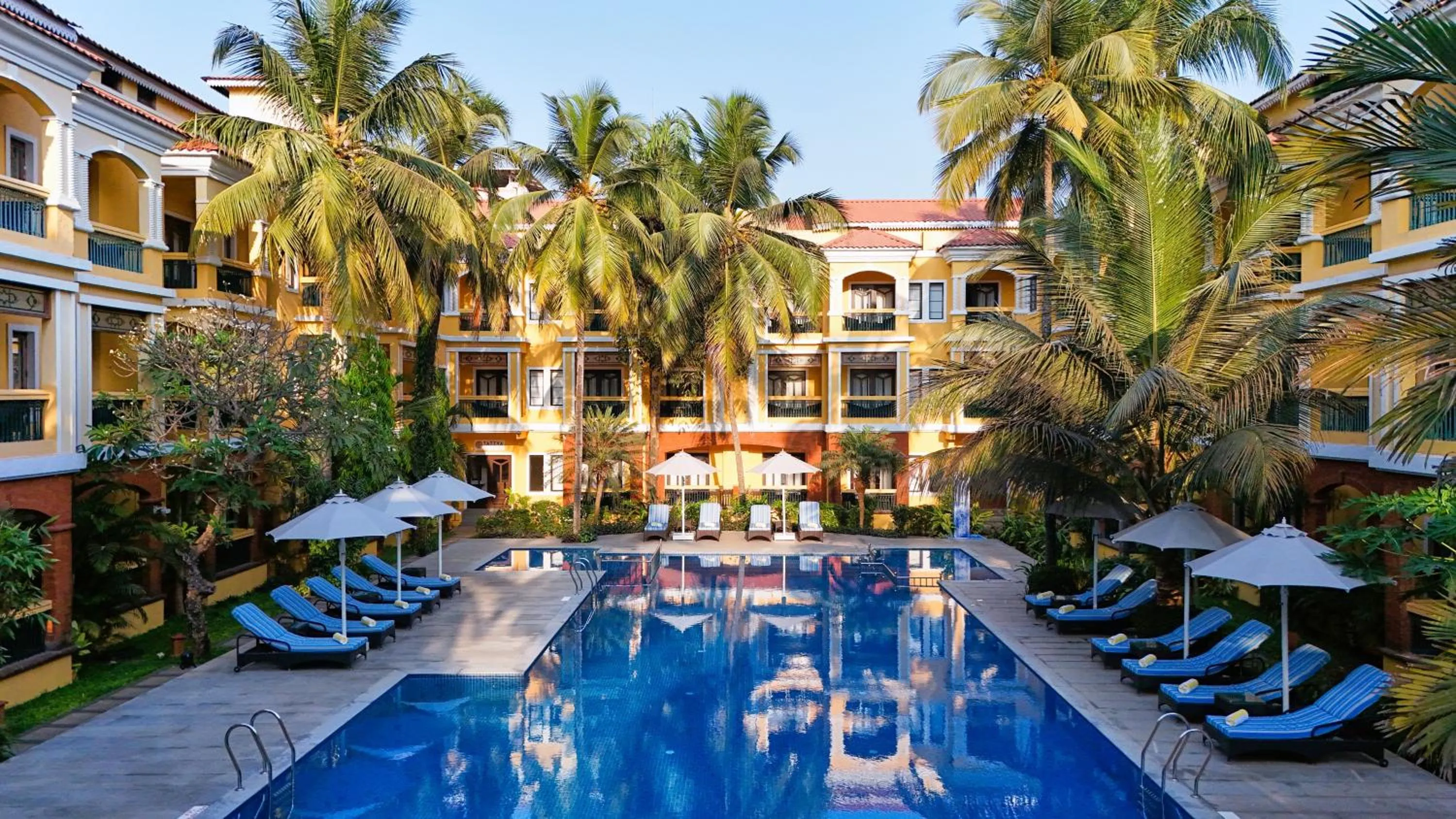 Swimming pool in La Estoria, Goa - IHCL SeleQtions