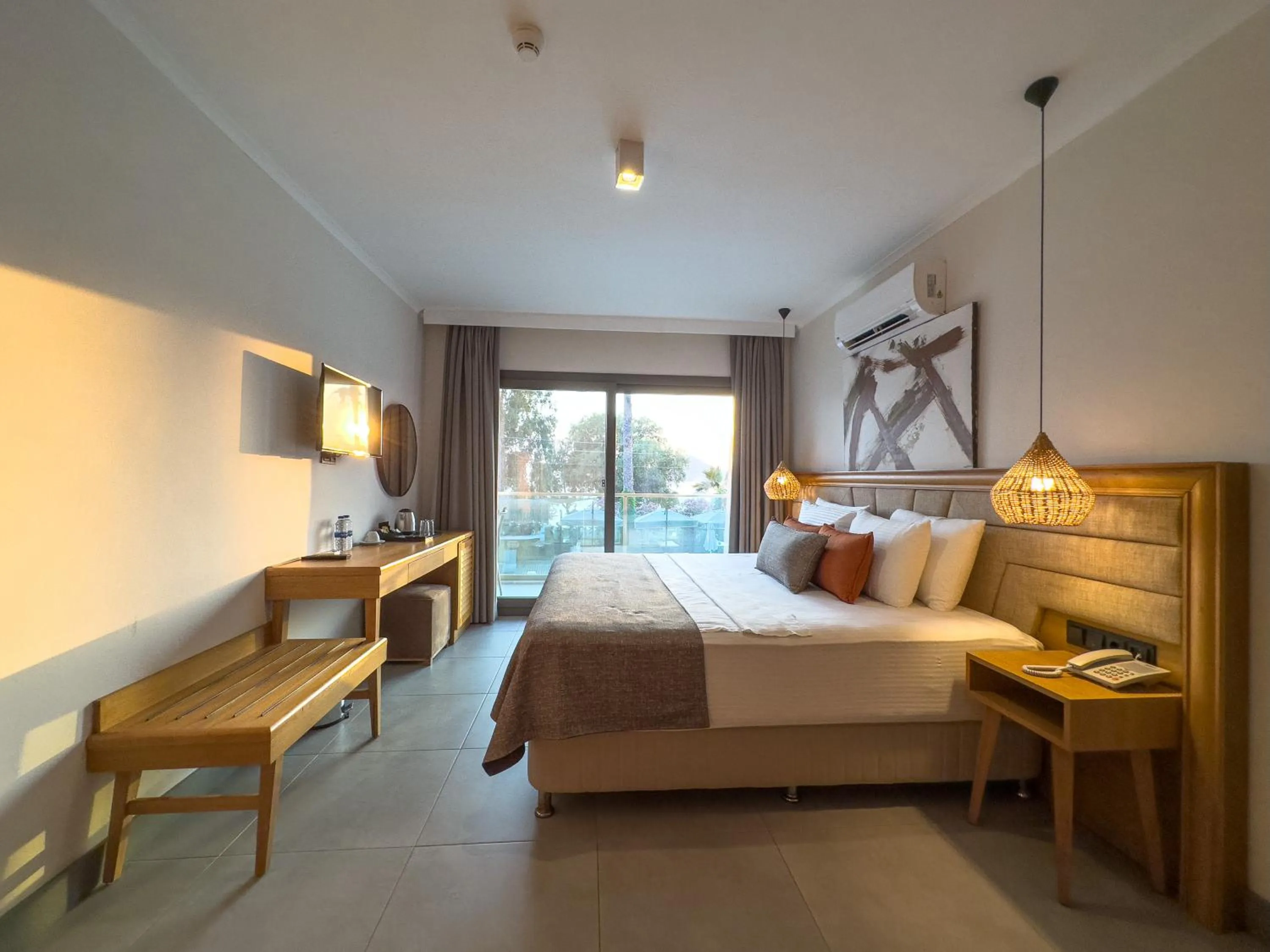 Bedroom in Yalıpark Beach Hotel