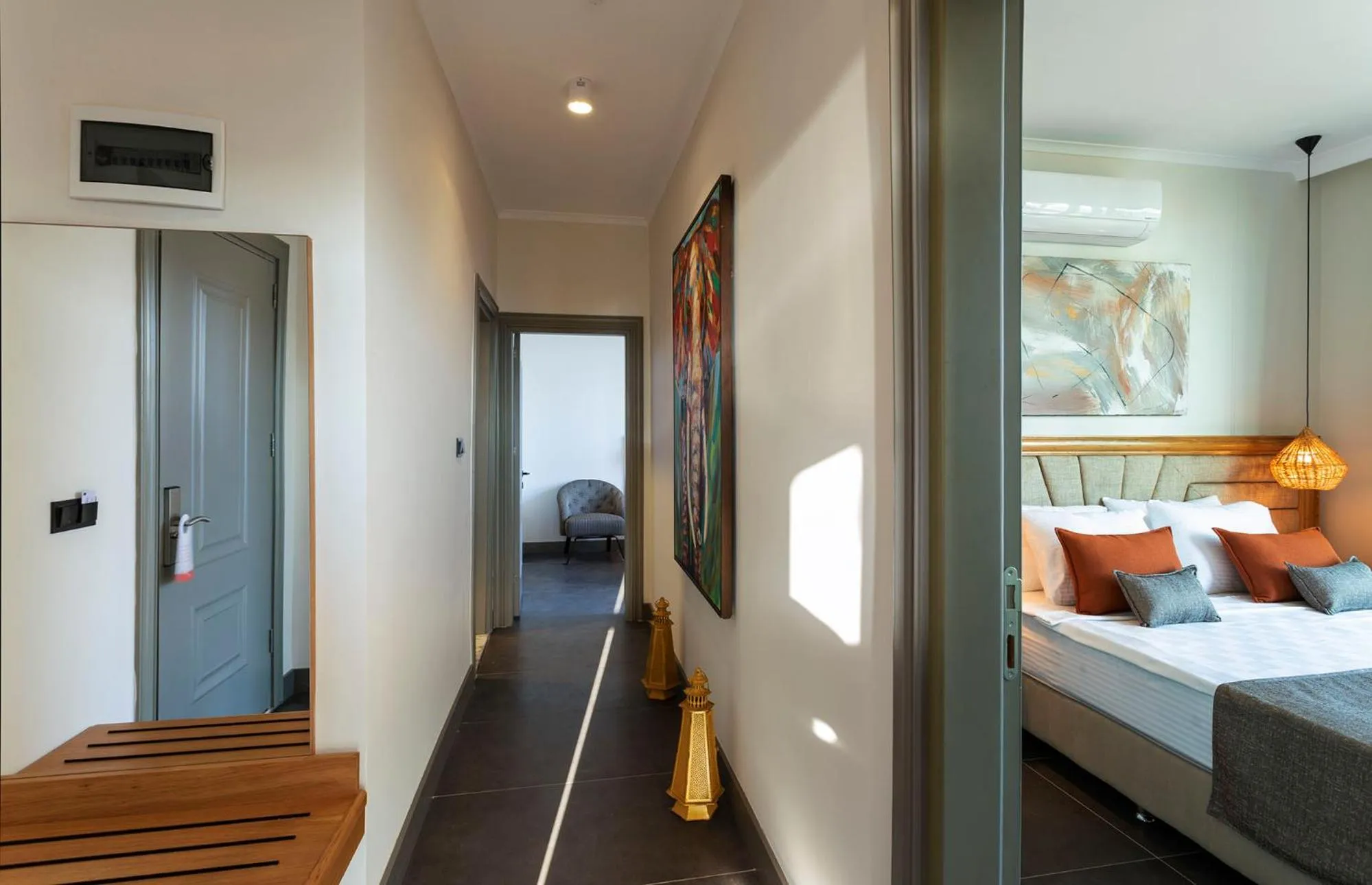 TV and multimedia in Yalıpark Beach Hotel