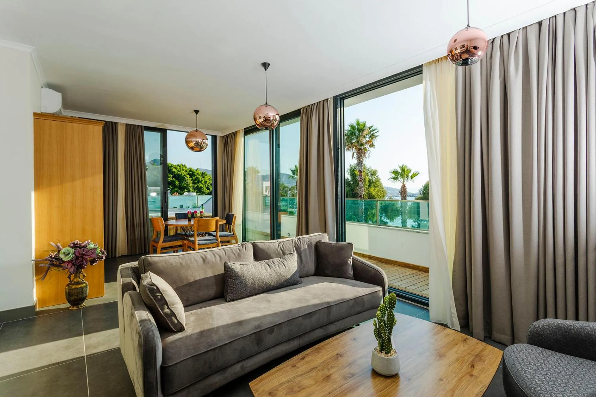 Living room in Yalıpark Beach Hotel