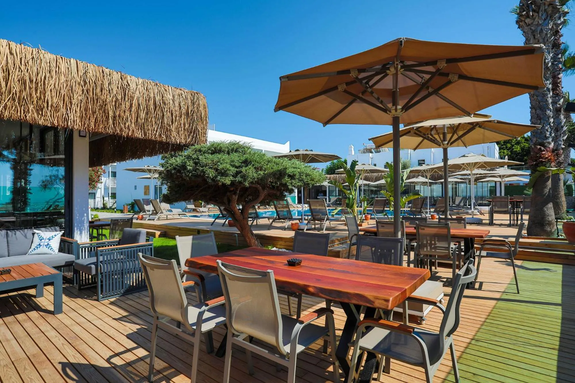 Restaurant/places to eat in Yalıpark Beach Hotel