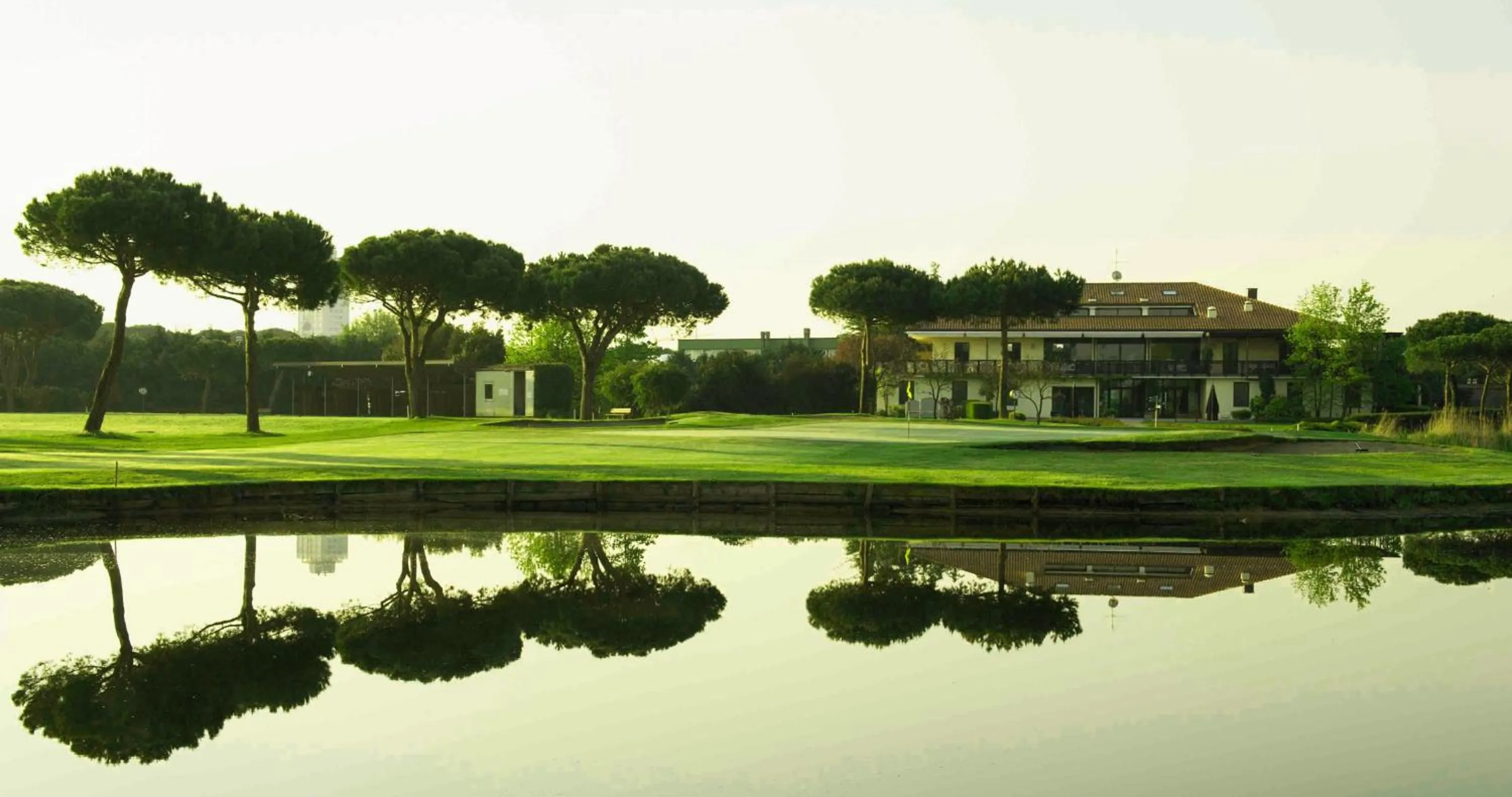 Golfcourse in Hotel Blues