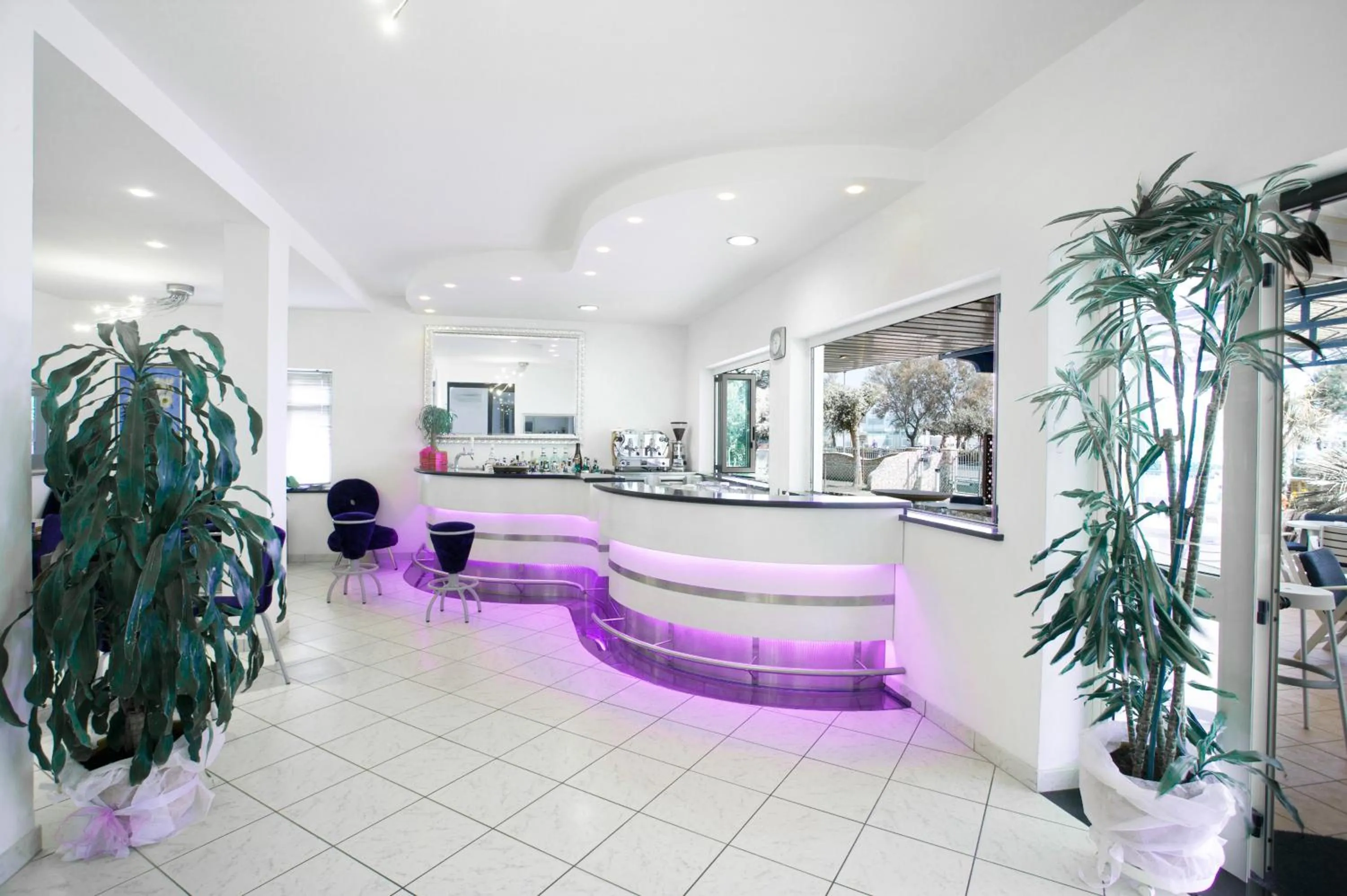 Communal lounge/ TV room in Hotel Blues