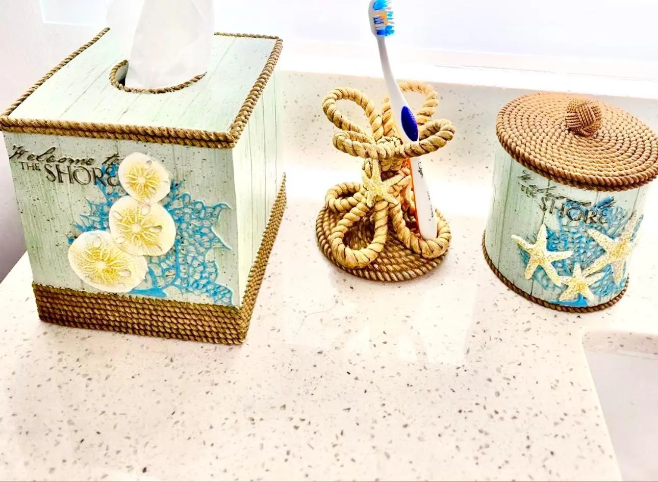 NEW 2026-Ocean Sands Beach Boutique Inn-Sauna and Salt-Mineral Pool -Free Beach Bikes and Famous Beach- Fresh Baked Cookies and Popcorn - Bathrobes and Sunscreen in all rooms-Ultra Sparkling-Free Laundry- 4 Grand Black Beds-Call NOW & Save-1-252-AHA-SAND