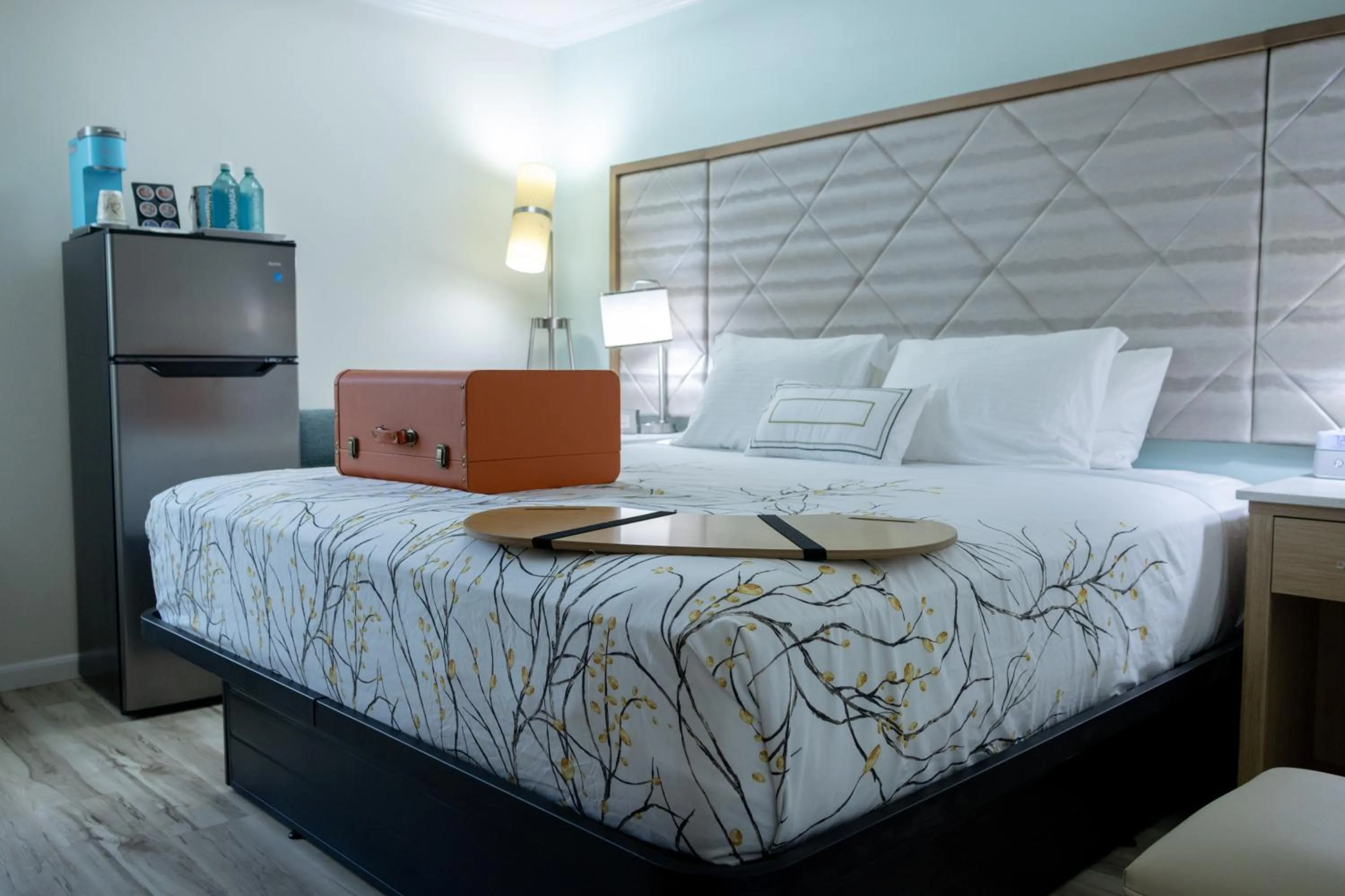 Bed in NEW 2026-Ocean Sands Beach Boutique Inn-Sauna and Salt-Mineral Pool -Free Beach Bikes and Famous Beach- Fresh Baked Cookies and Popcorn - Bathrobes and Sunscreen in all rooms-Ultra Sparkling-Free Laundry- 4 Grand Black Beds-Call NOW & Save-1-252-AHA-SAND