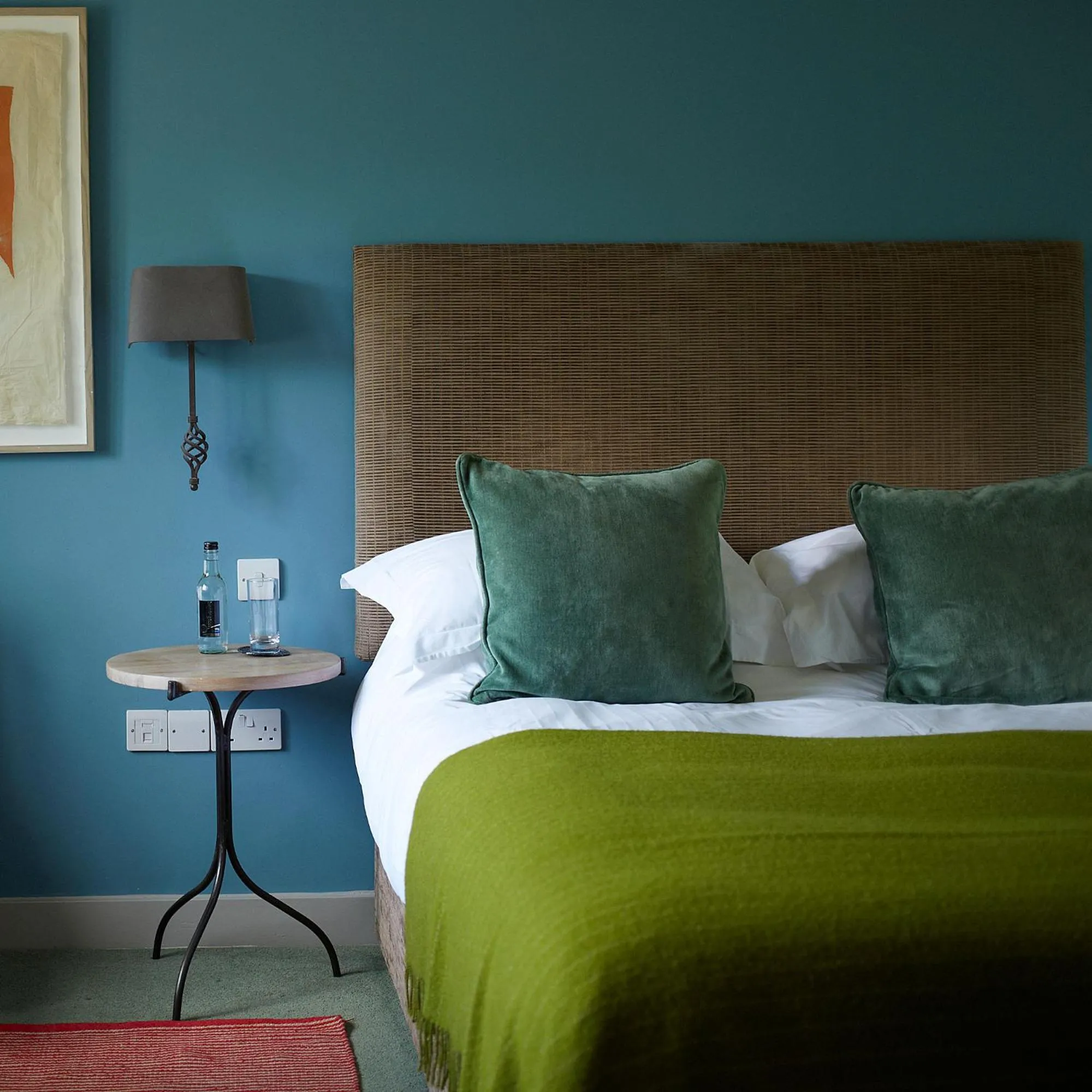 Bed in The Swan Inn Swinbrook