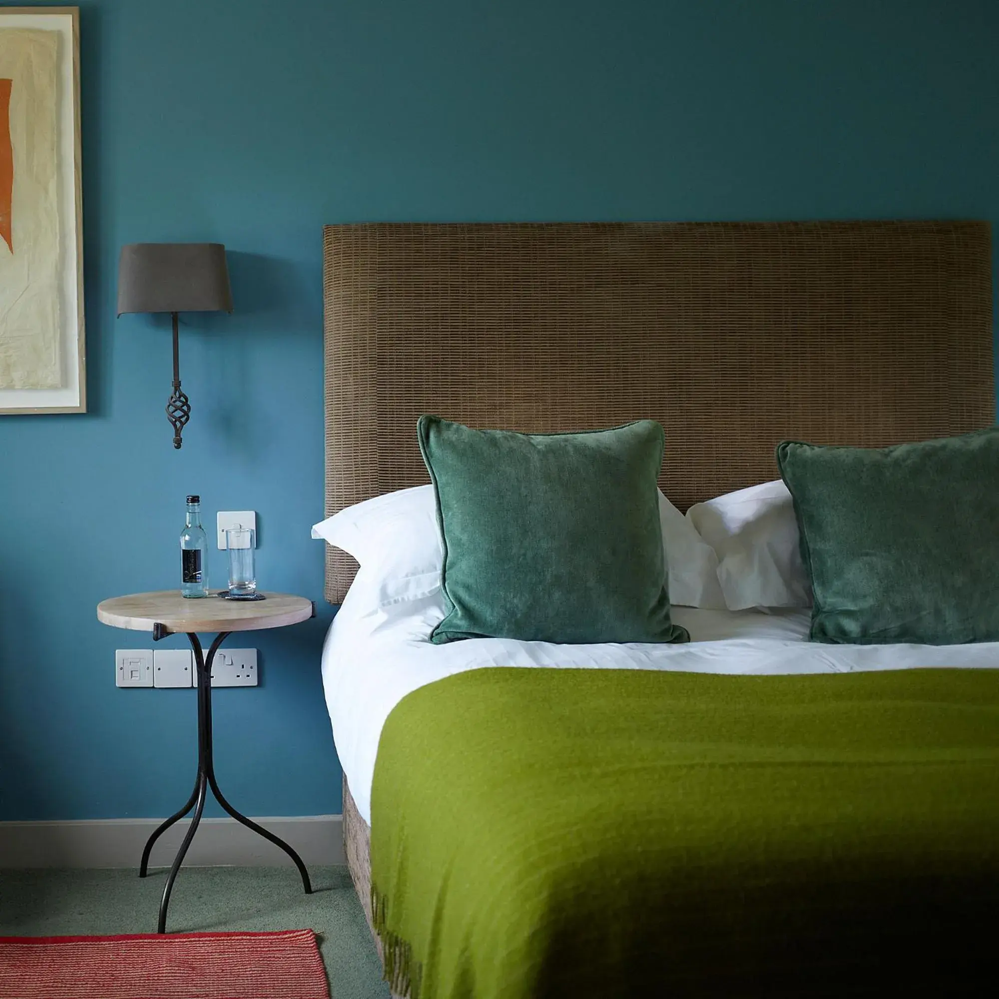 Comfy King size Room in The Swan Inn Swinbrook Comfy King size Room in The Swan Inn Swinbrook