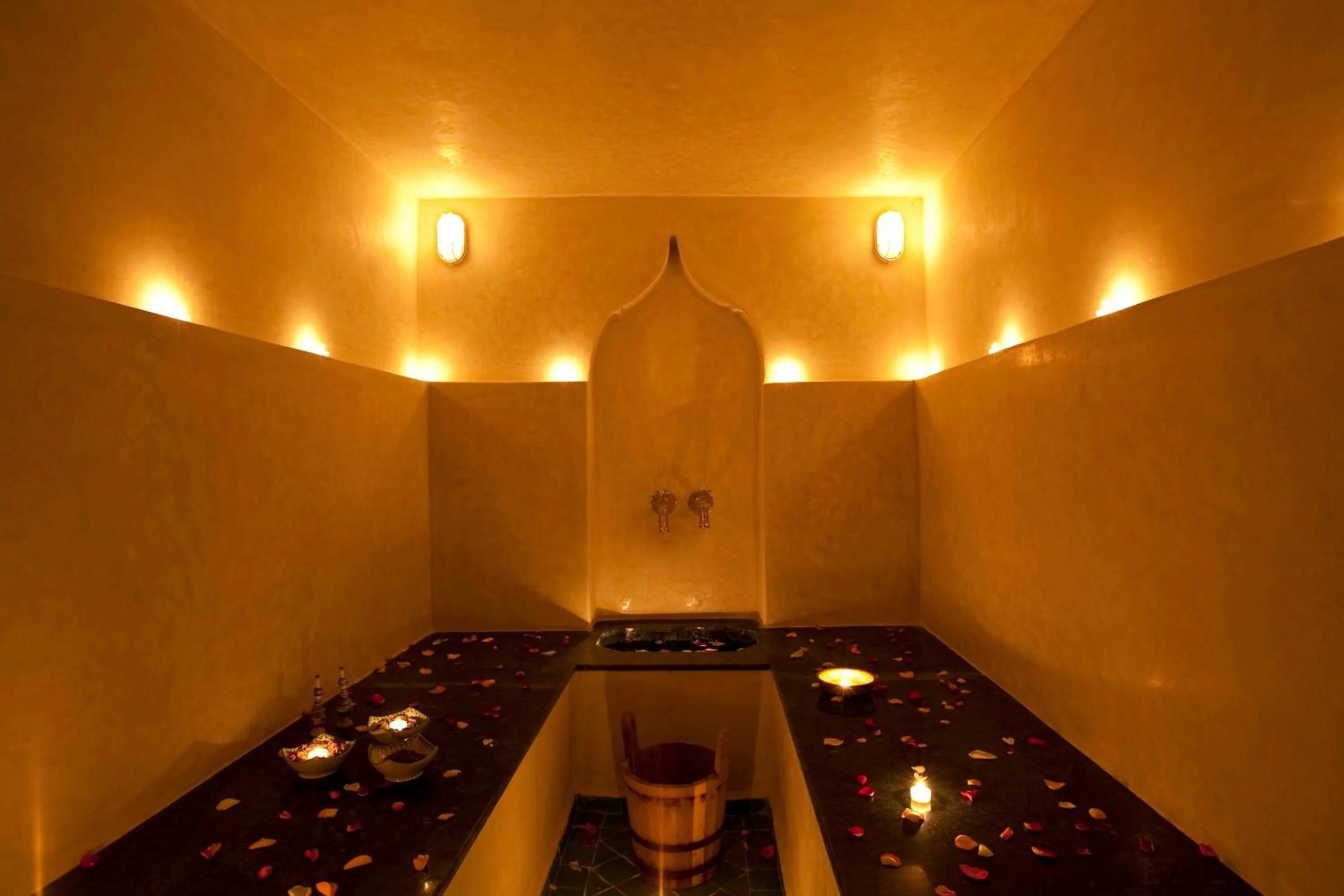 Spa and wellness centre/facilities in Riad Les Bougainvilliers