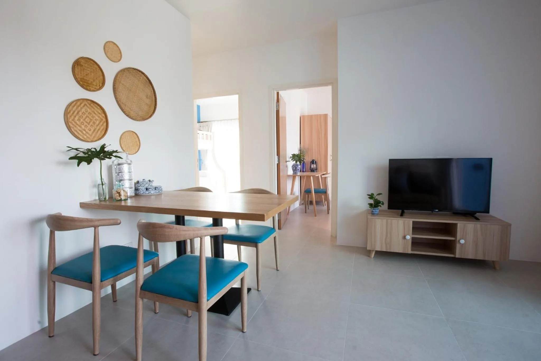 TV and multimedia in DeeProm Pattaya Hotel