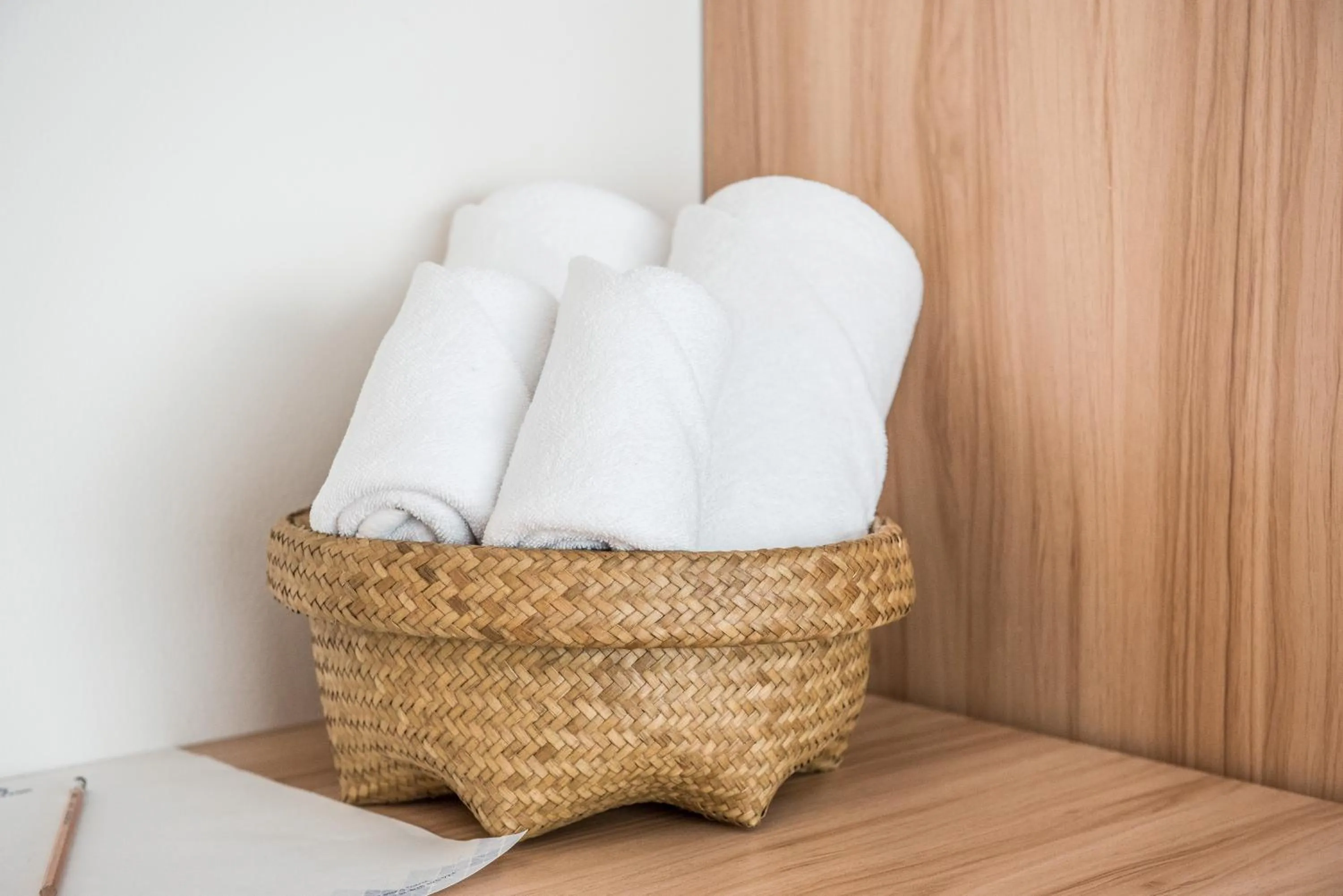 Shower in DeeProm Pattaya Hotel