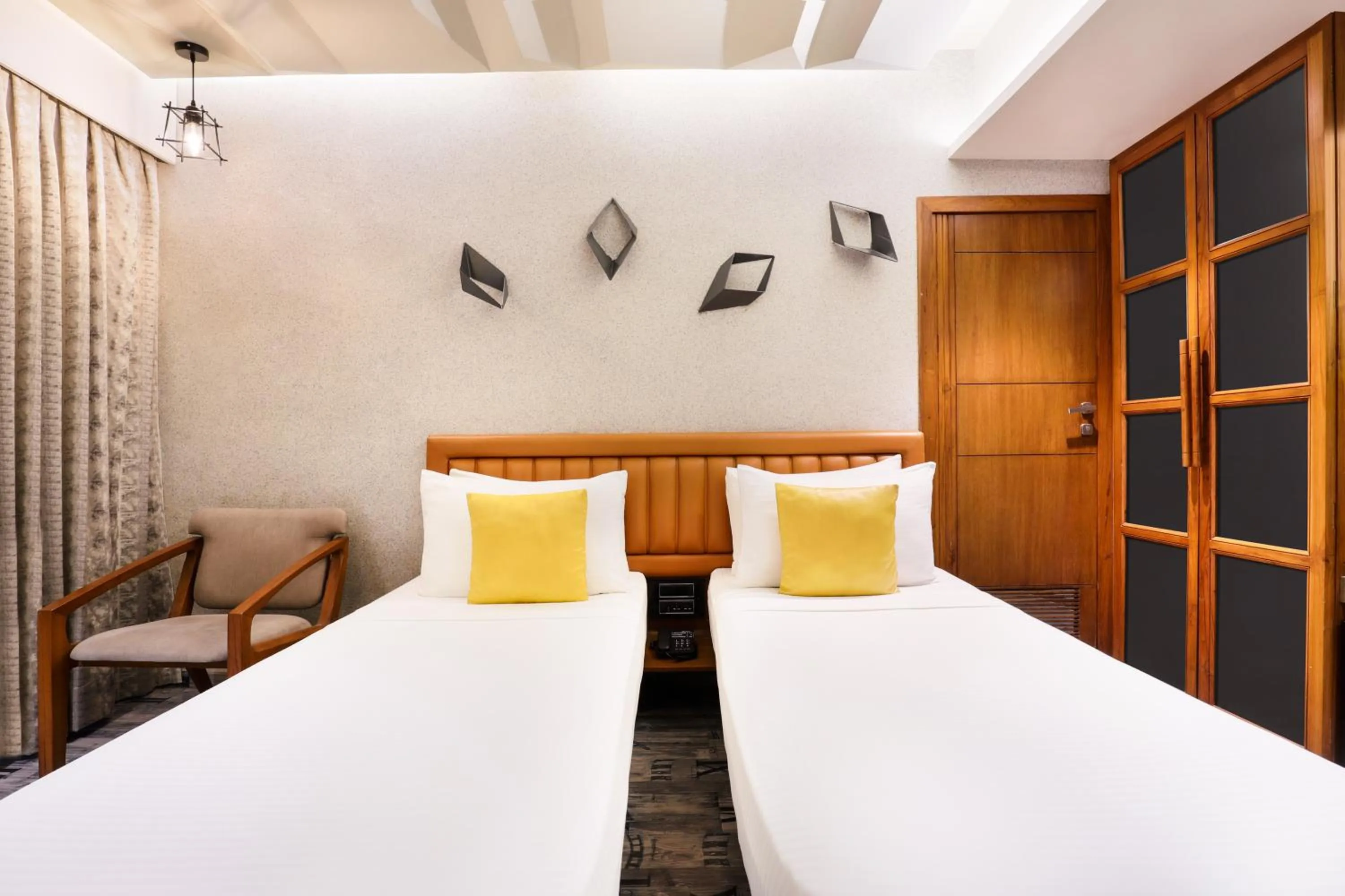 Bedroom, Bed in Keys Select by Lemon Tree Hotels, Gandhi Ashram, Ahmedabad