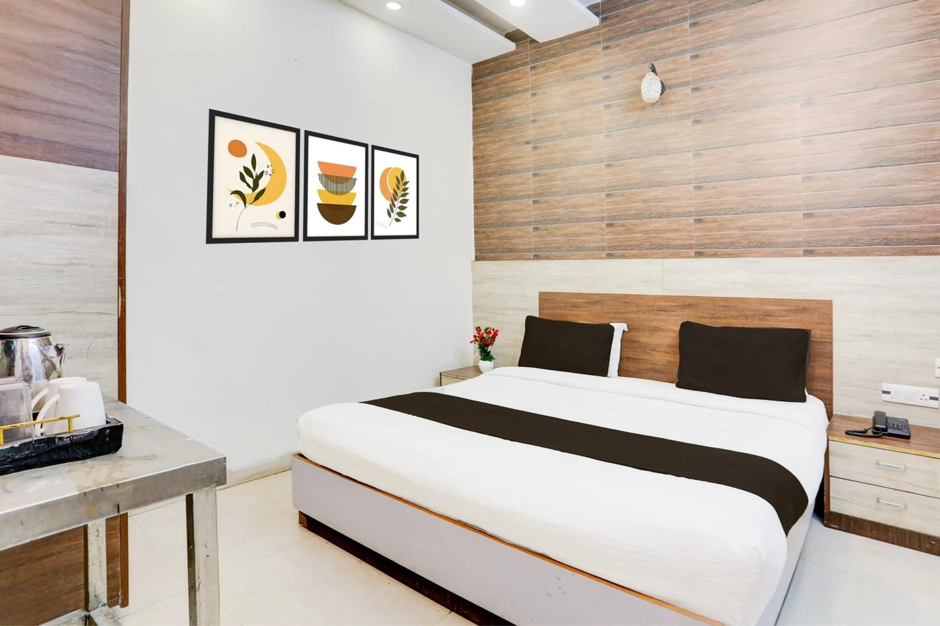 Bedroom, Bed in Super Hotel O Chandigarh Highway Near Prabhat Road