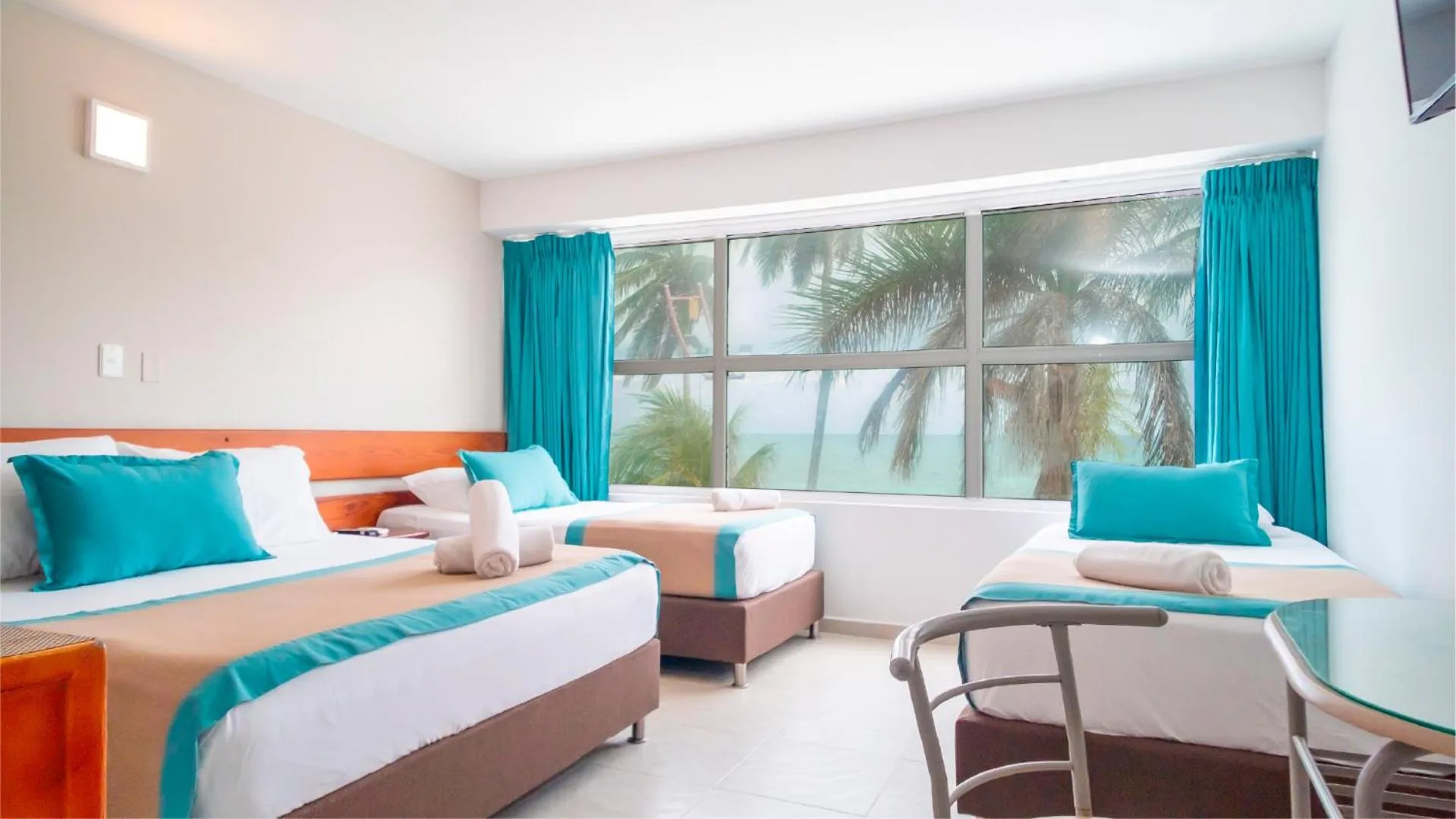 Bed in Hotel Portobelo beach