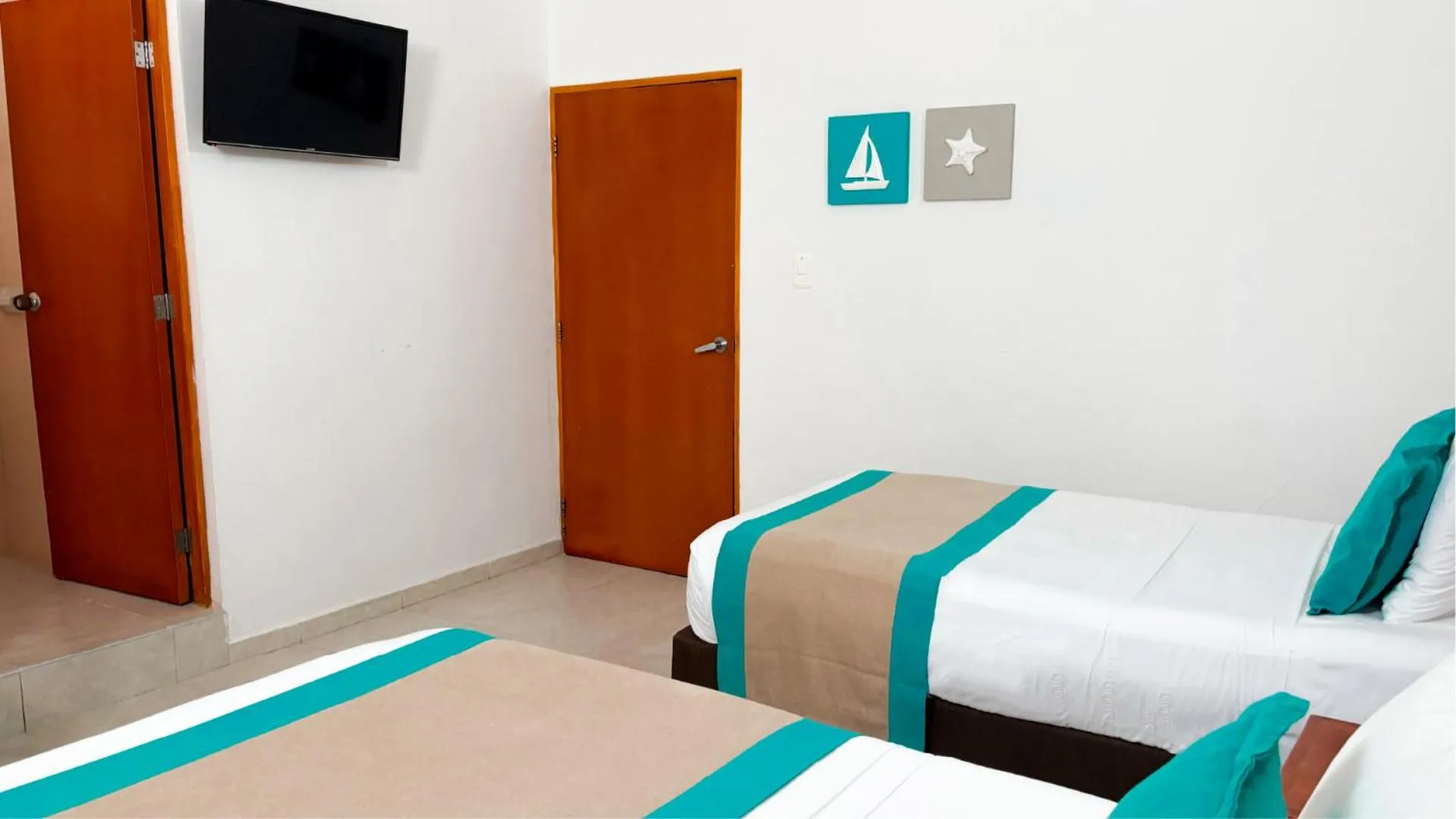 Bed in Hotel Portobelo beach