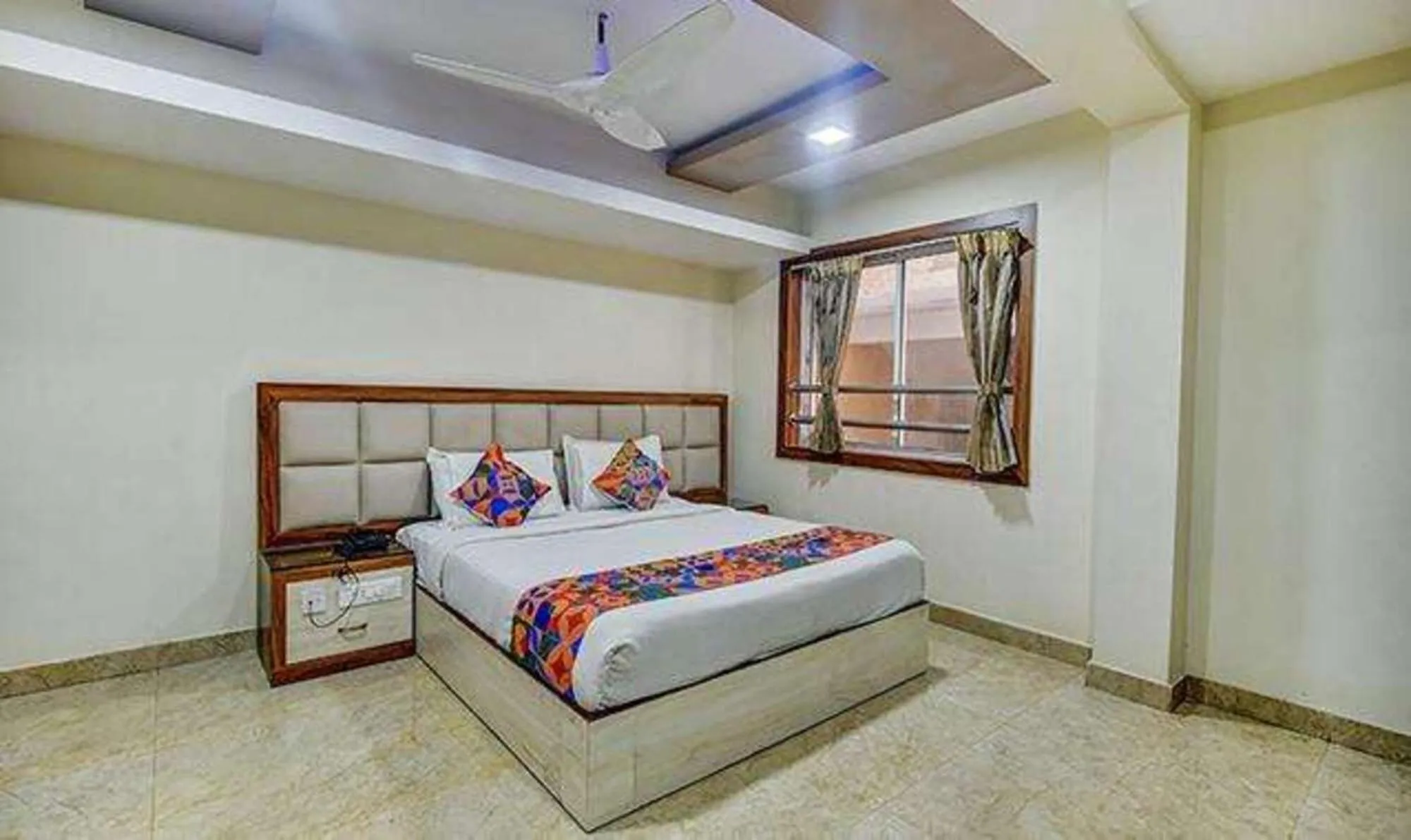 Bed in Fabhotel Chennai Palace - Nr Chennai Beach Railway Station