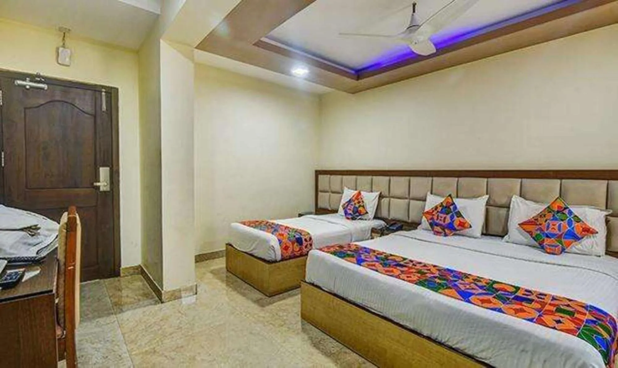 Bed in Fabhotel Chennai Palace - Nr Chennai Beach Railway Station