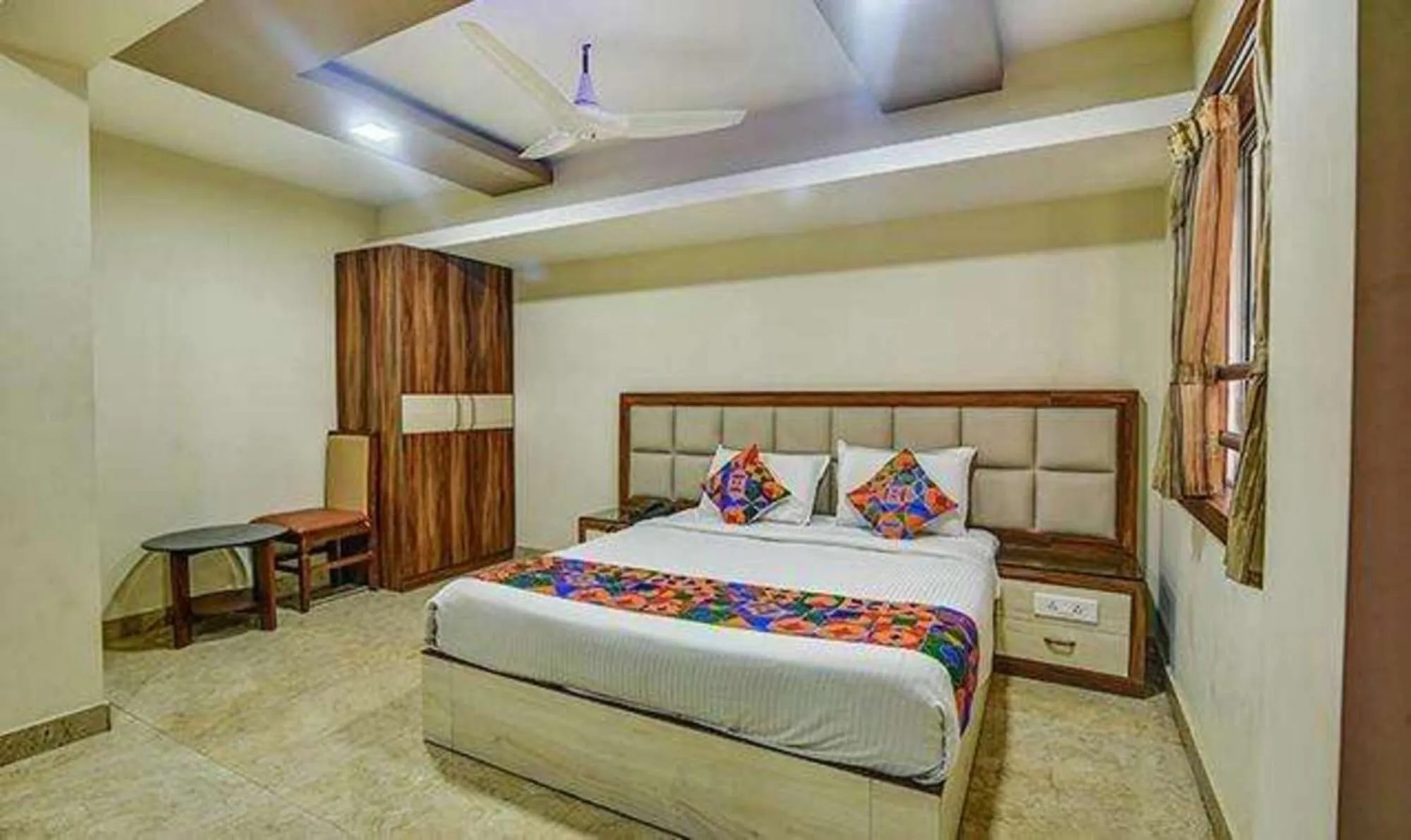 Bed in Fabhotel Chennai Palace - Nr Chennai Beach Railway Station