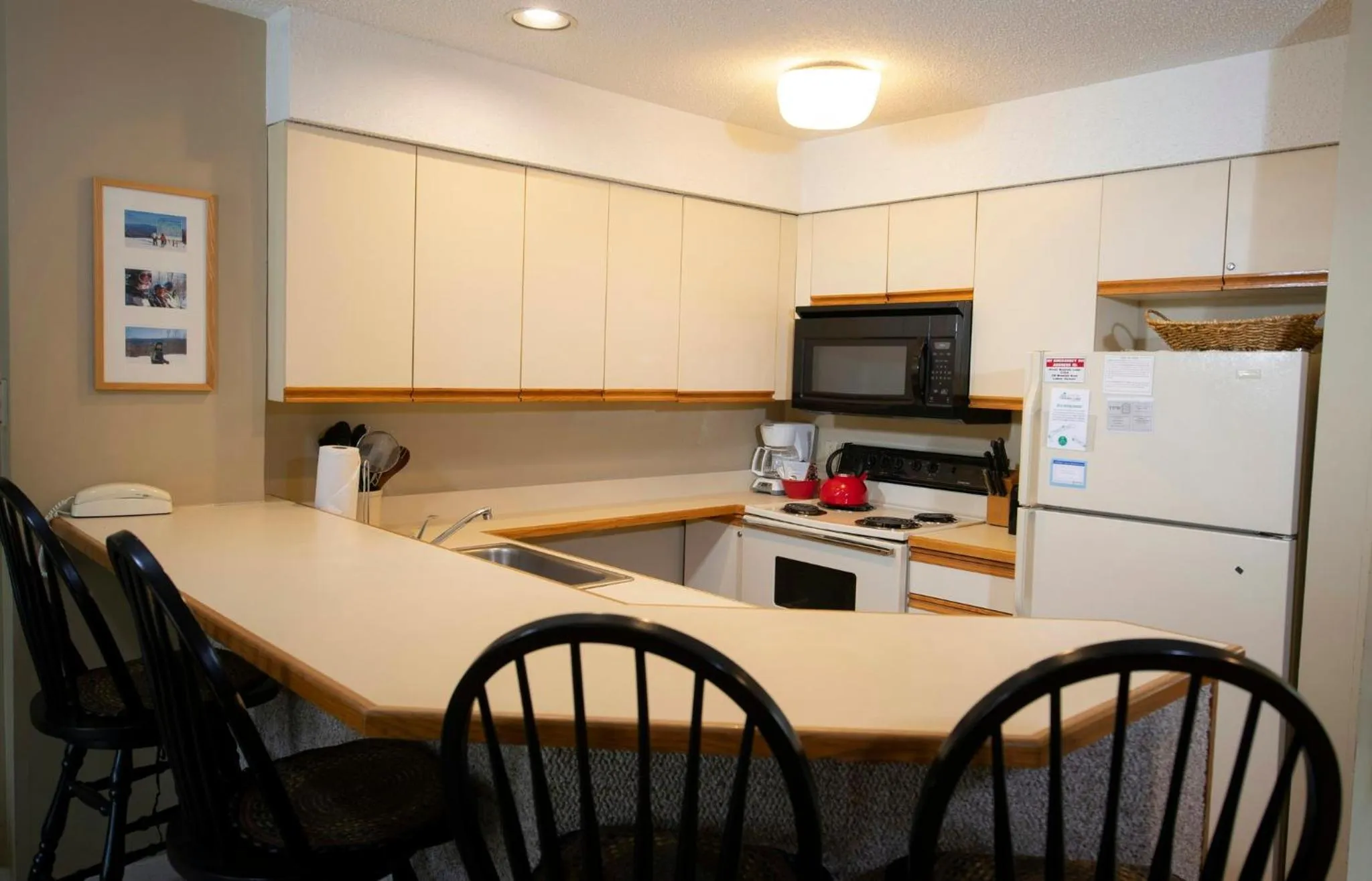 Kitchen or kitchenette in Mountain Lodge at Okemo, A Vail Resorts Property