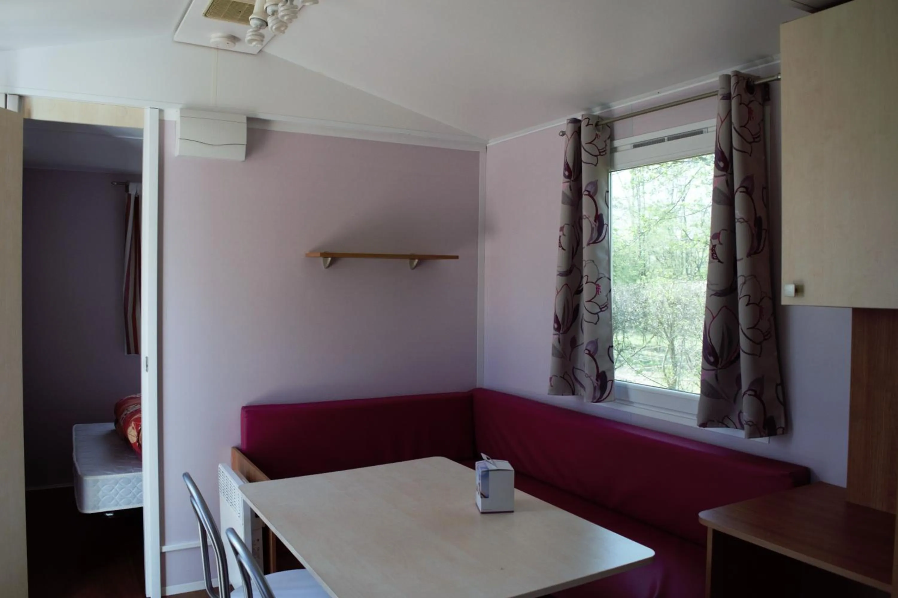 Day in Camping de la Croix d'Arles