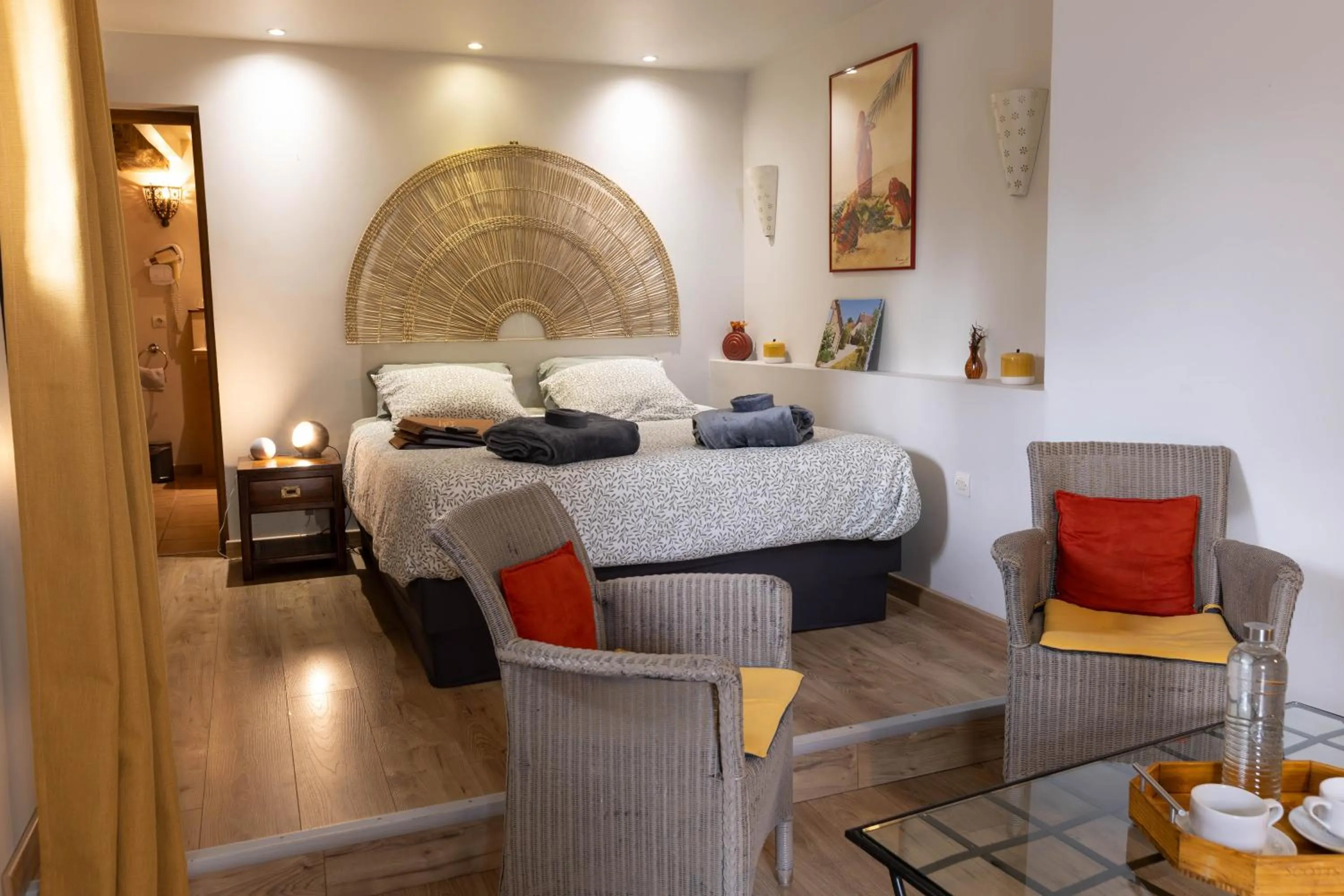 Photo of the whole room, Bed in Chambres d'Hôtes et Suites à La Ferme de l'Oudon & SPA