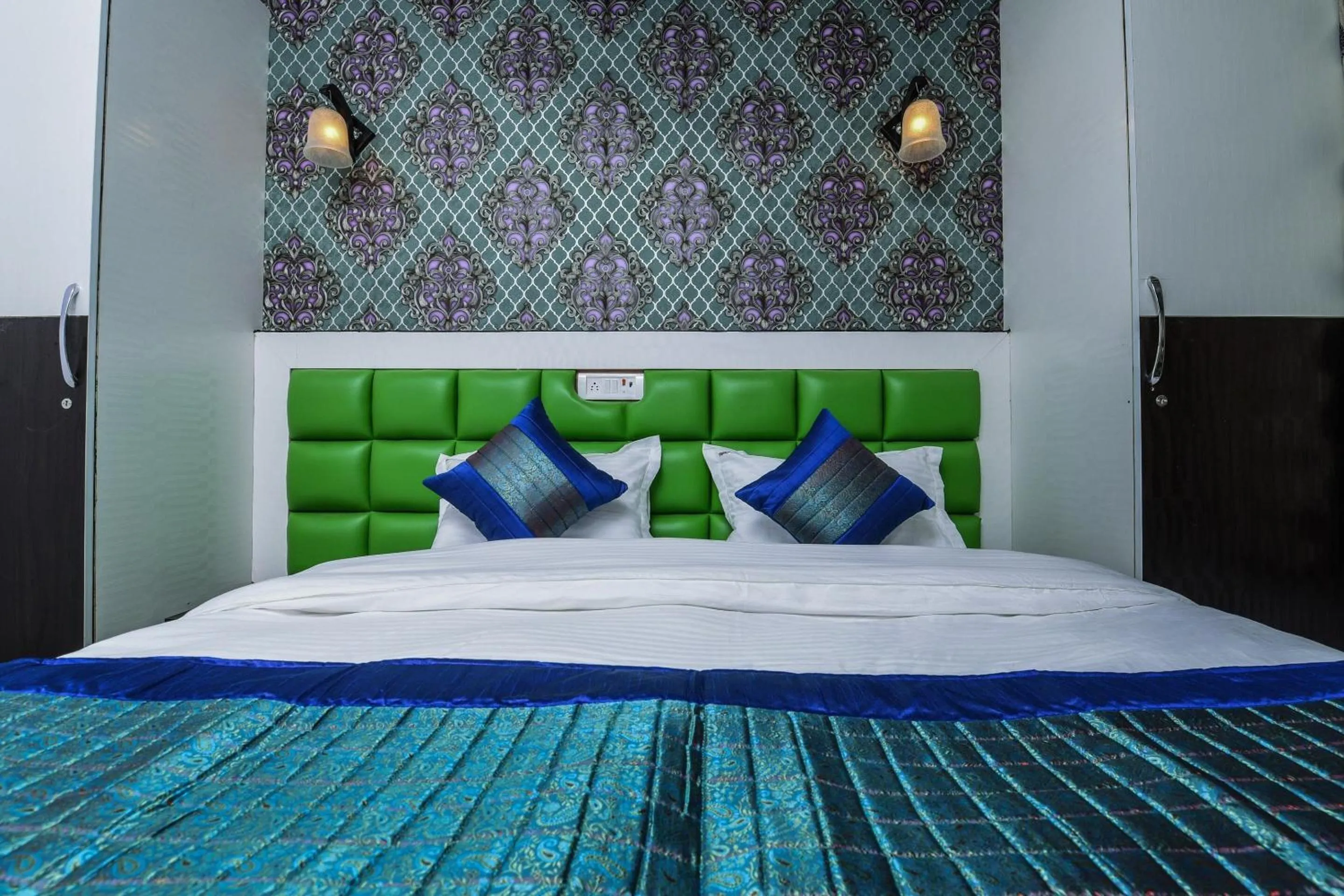 Bedroom in Hotel O Akash Continental