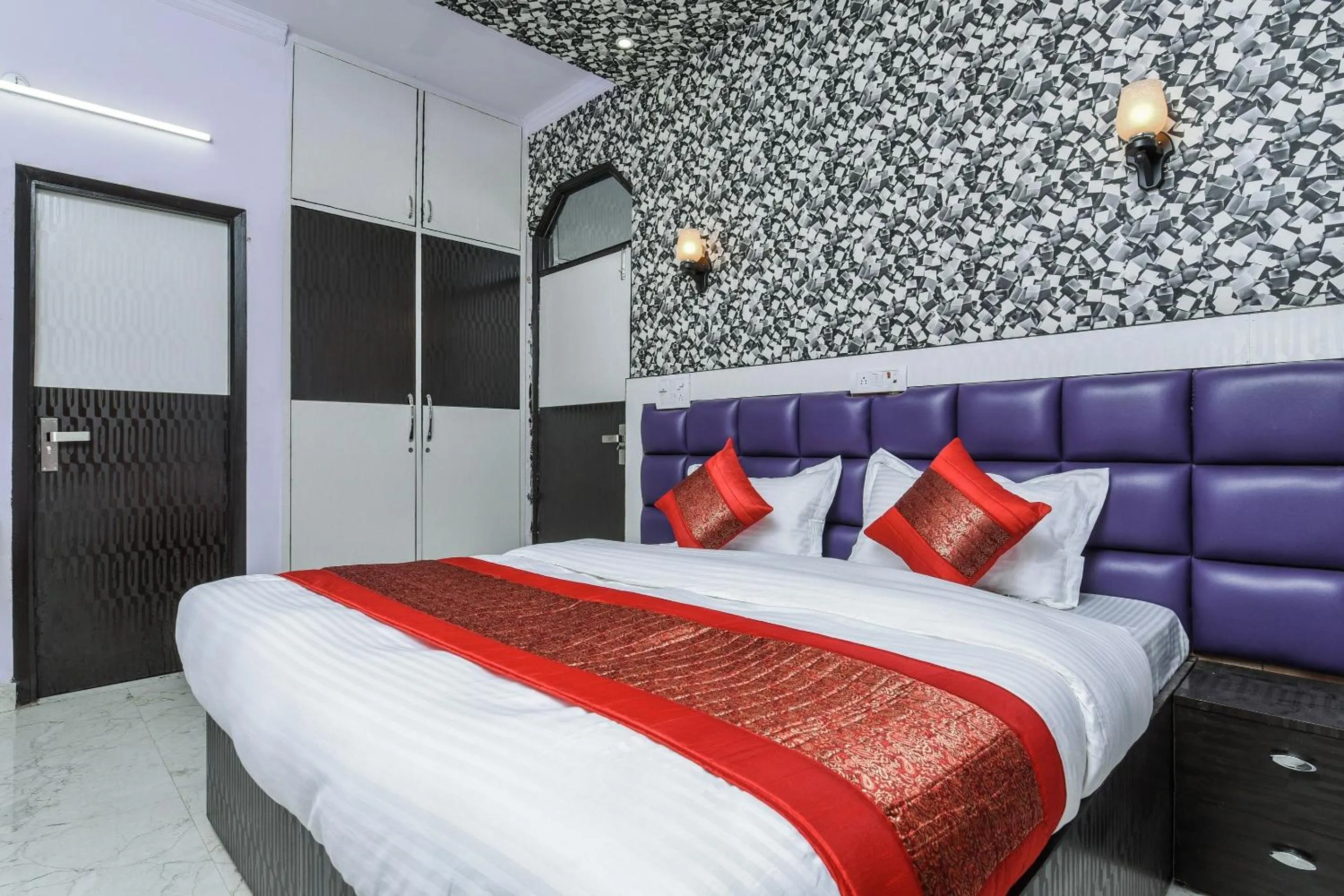 Bedroom in Hotel O Akash Continental