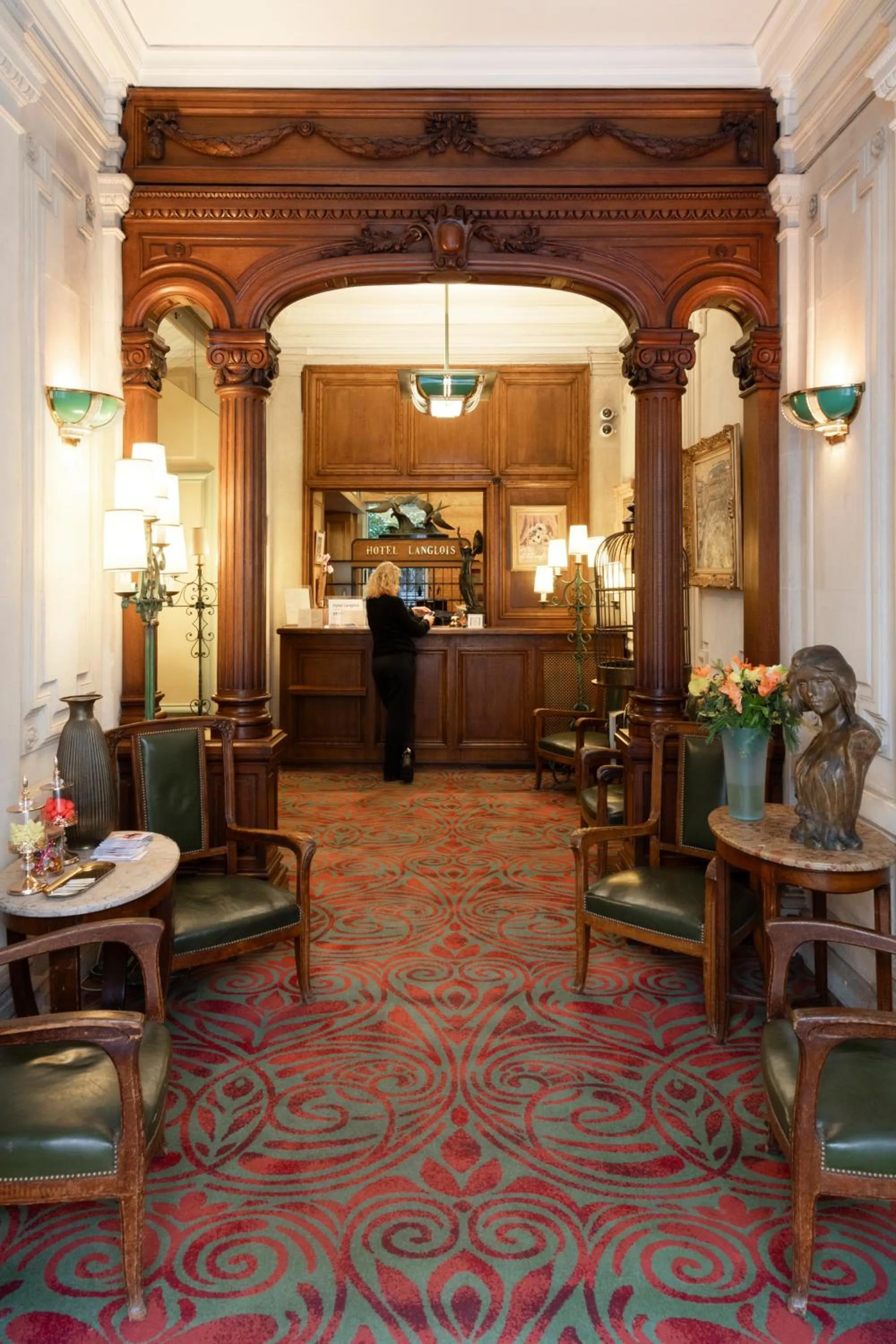 Lobby or reception in Hôtel Langlois