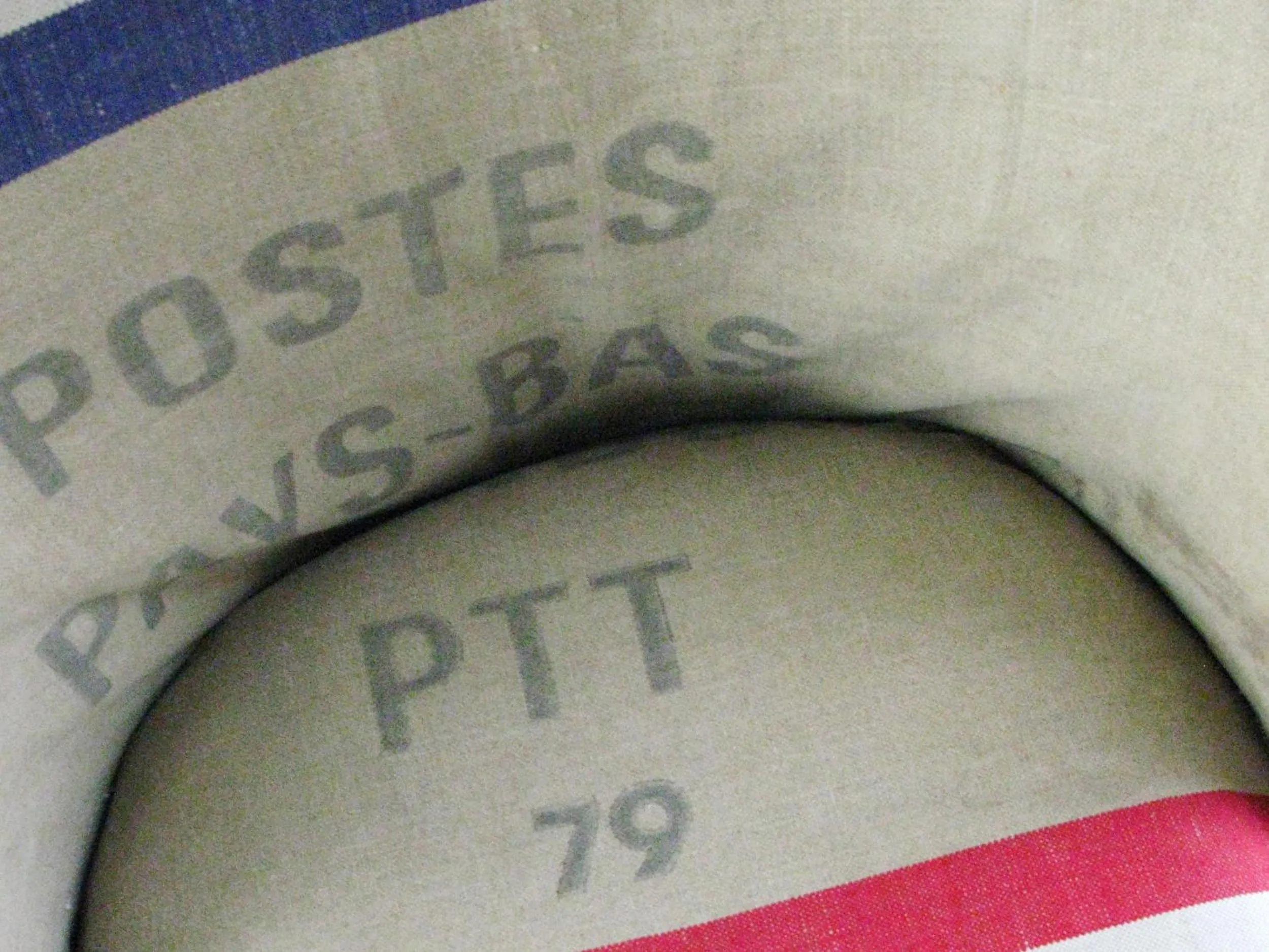 Decorative detail in Hotel Trash Deluxe