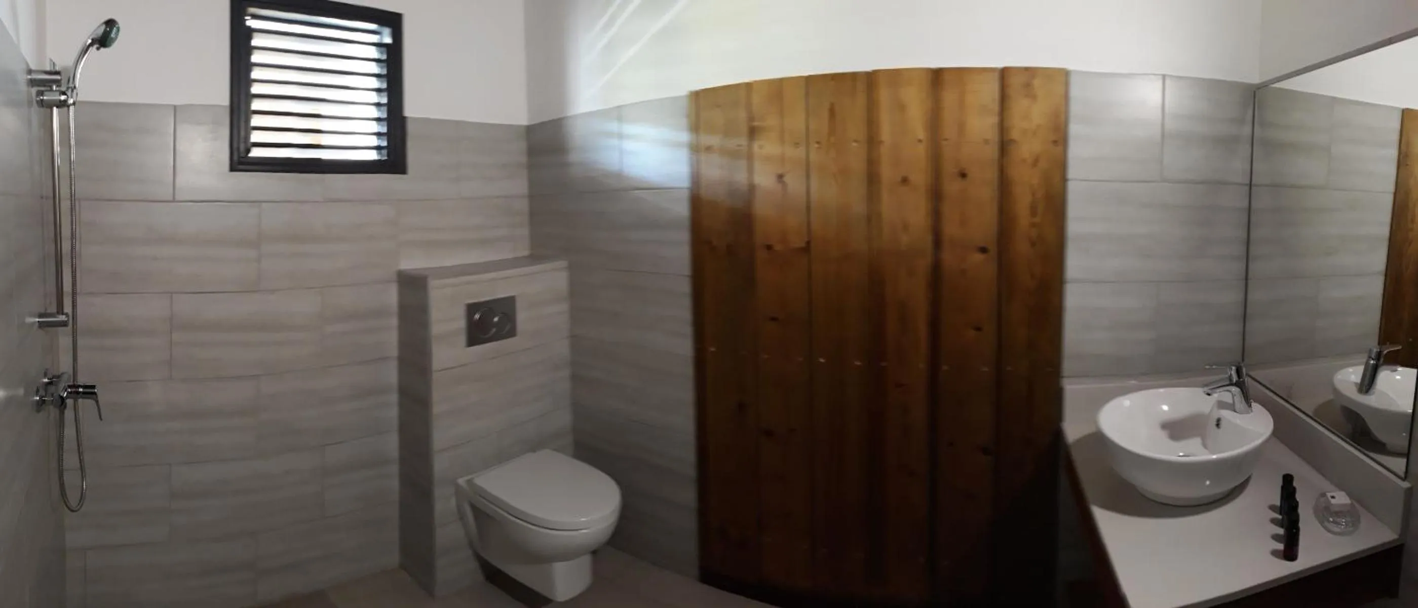 Toilet in Villa Clémence