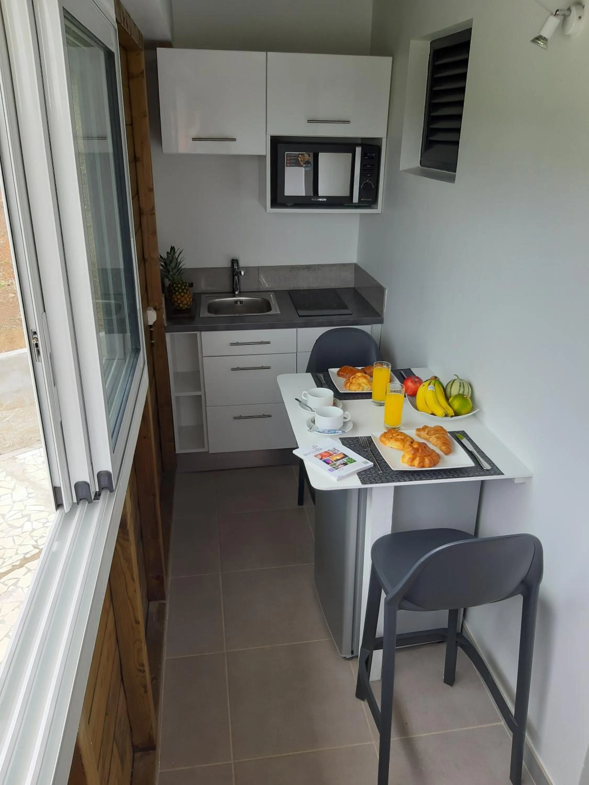Kitchen or kitchenette in Villa Clémence