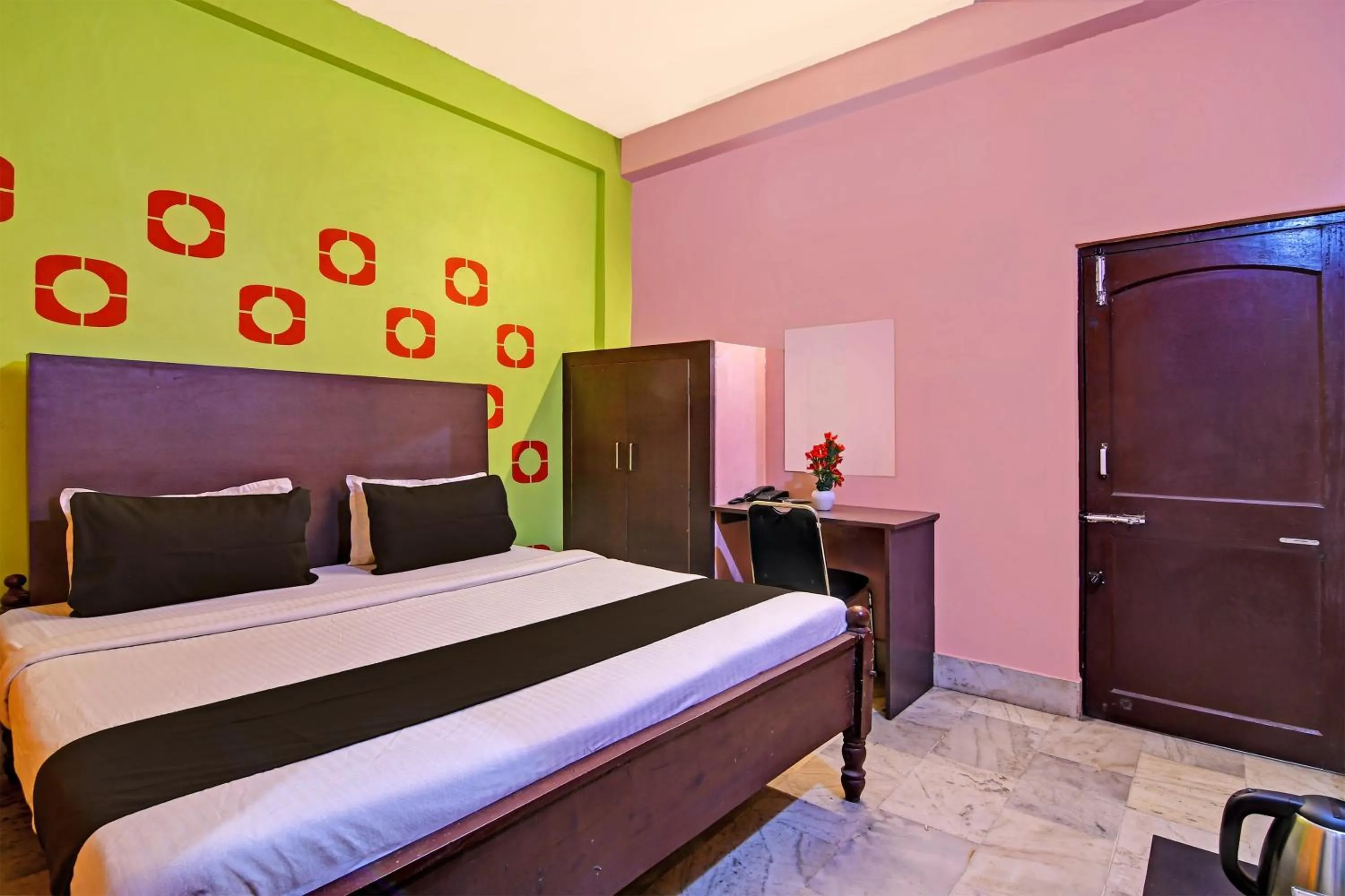 Bedroom, Bed in Hotel O Chilika Residency