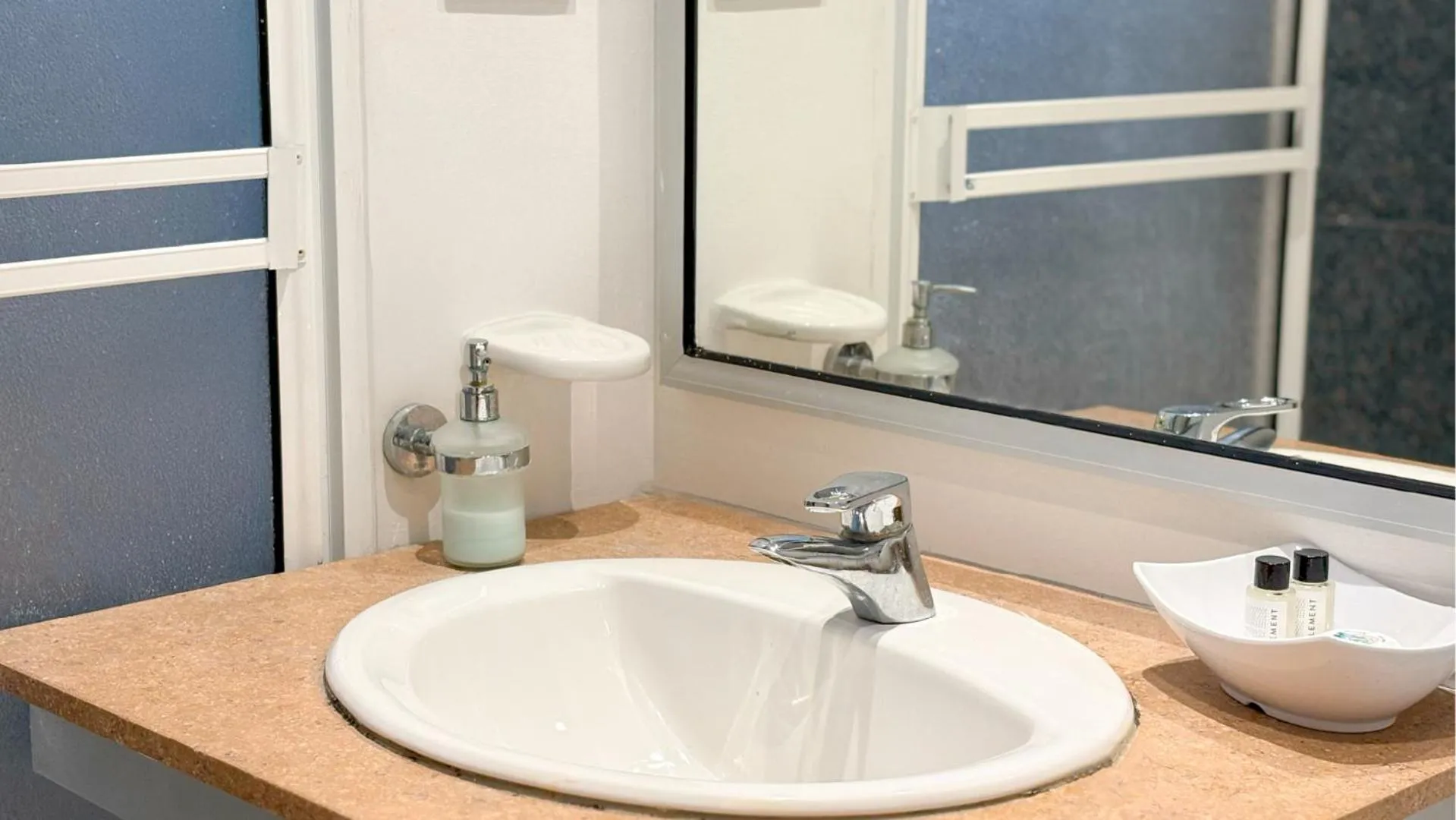 Bathroom in Hotel Portobelo boulevard